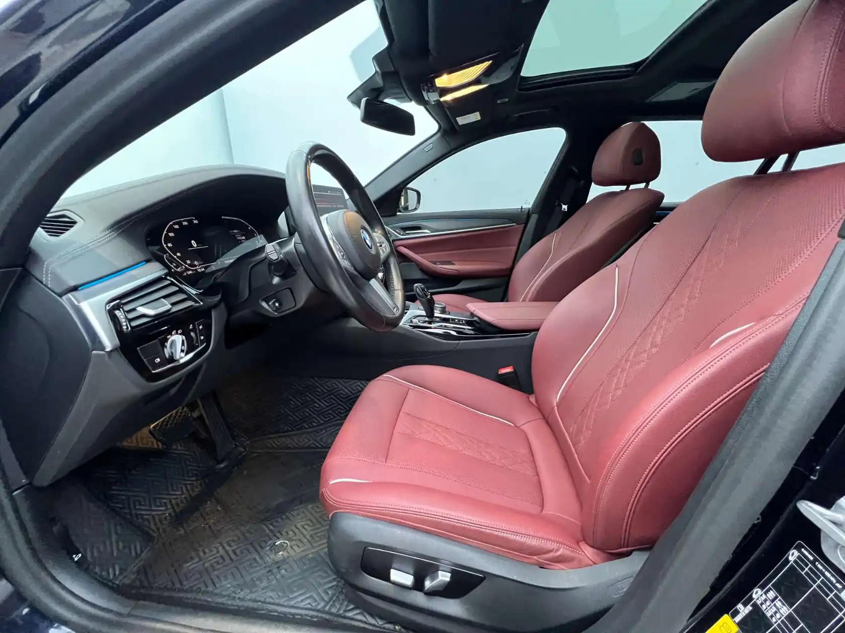 BMW 535Le, 2024 11