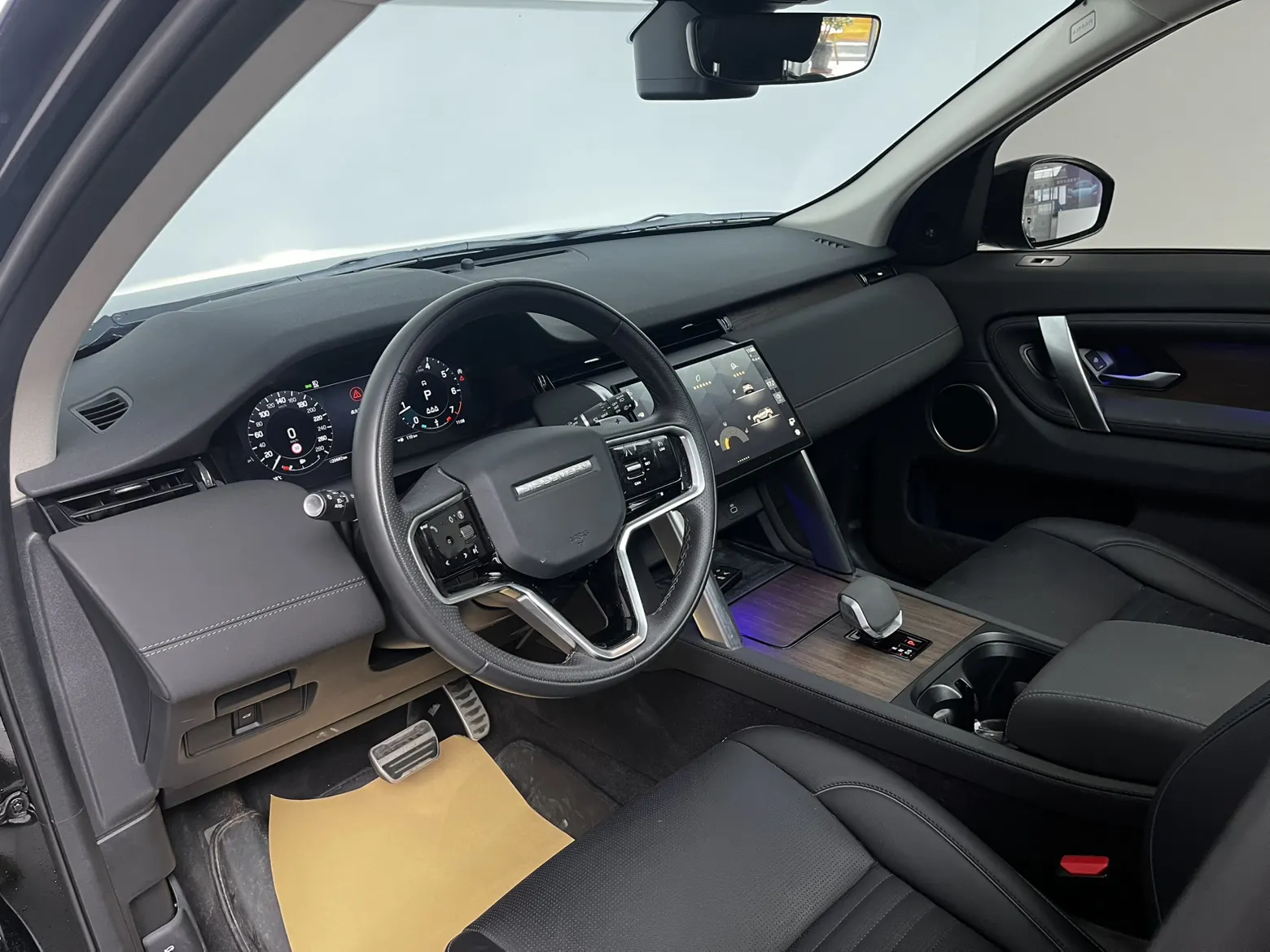 Land Rover Discovery Sport, 2024 15
