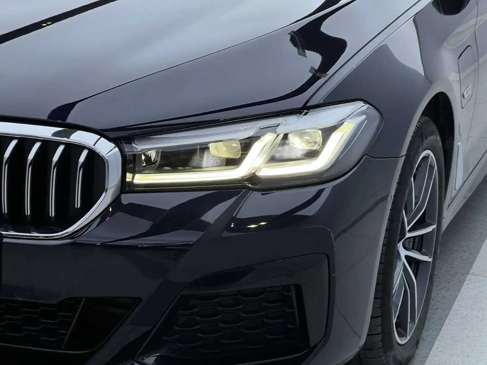 BMW 535Le, 2024 все фото