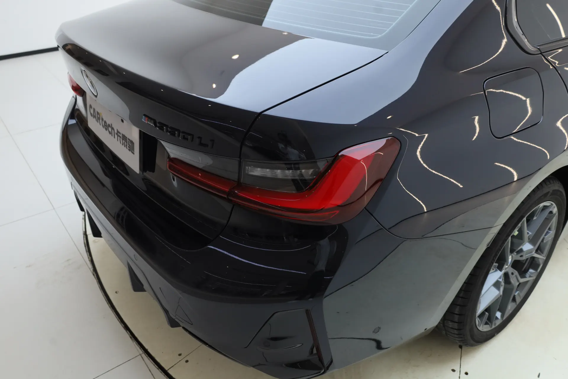 BMW 330Li, 2025 10