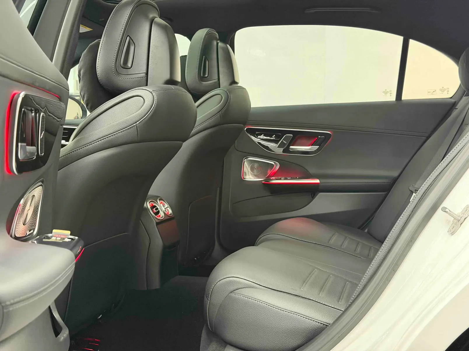 Mercedes-Benz C 260 L, 2024 13