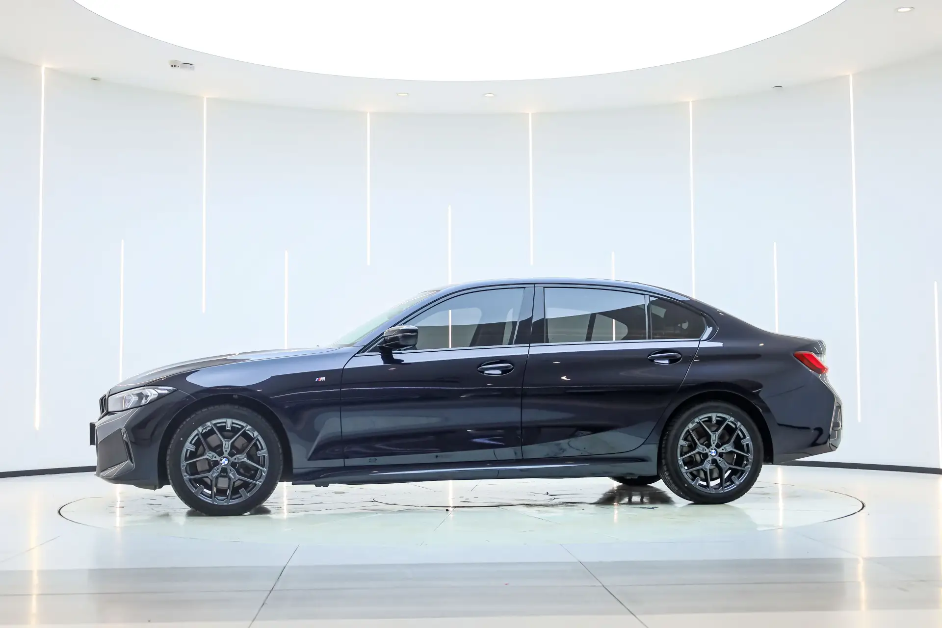 BMW 330Li, 2025 8