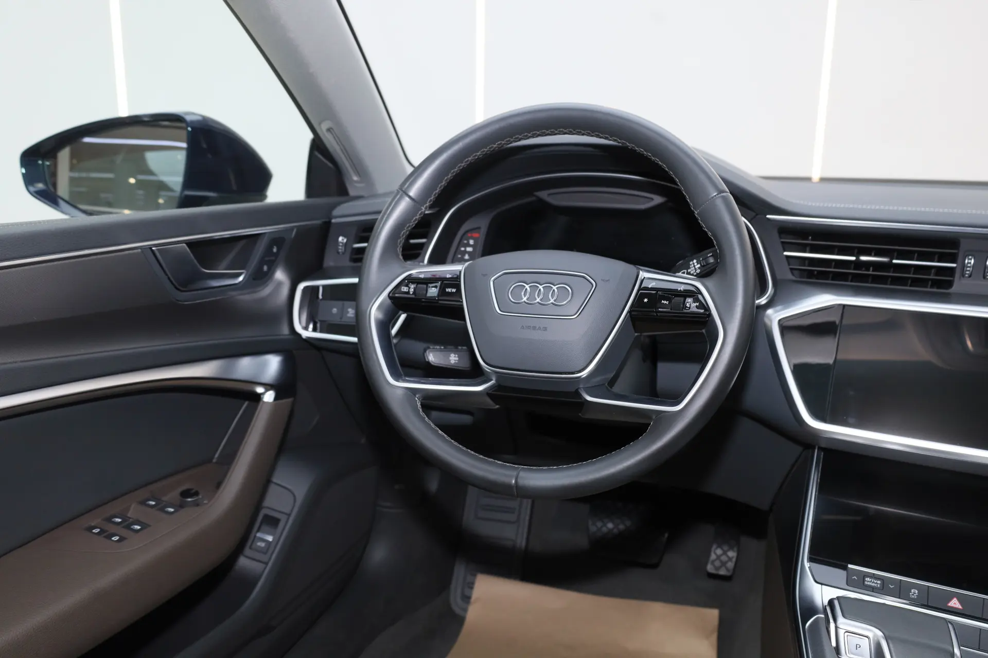 Audi A7L 45 TFSI, 2024 16