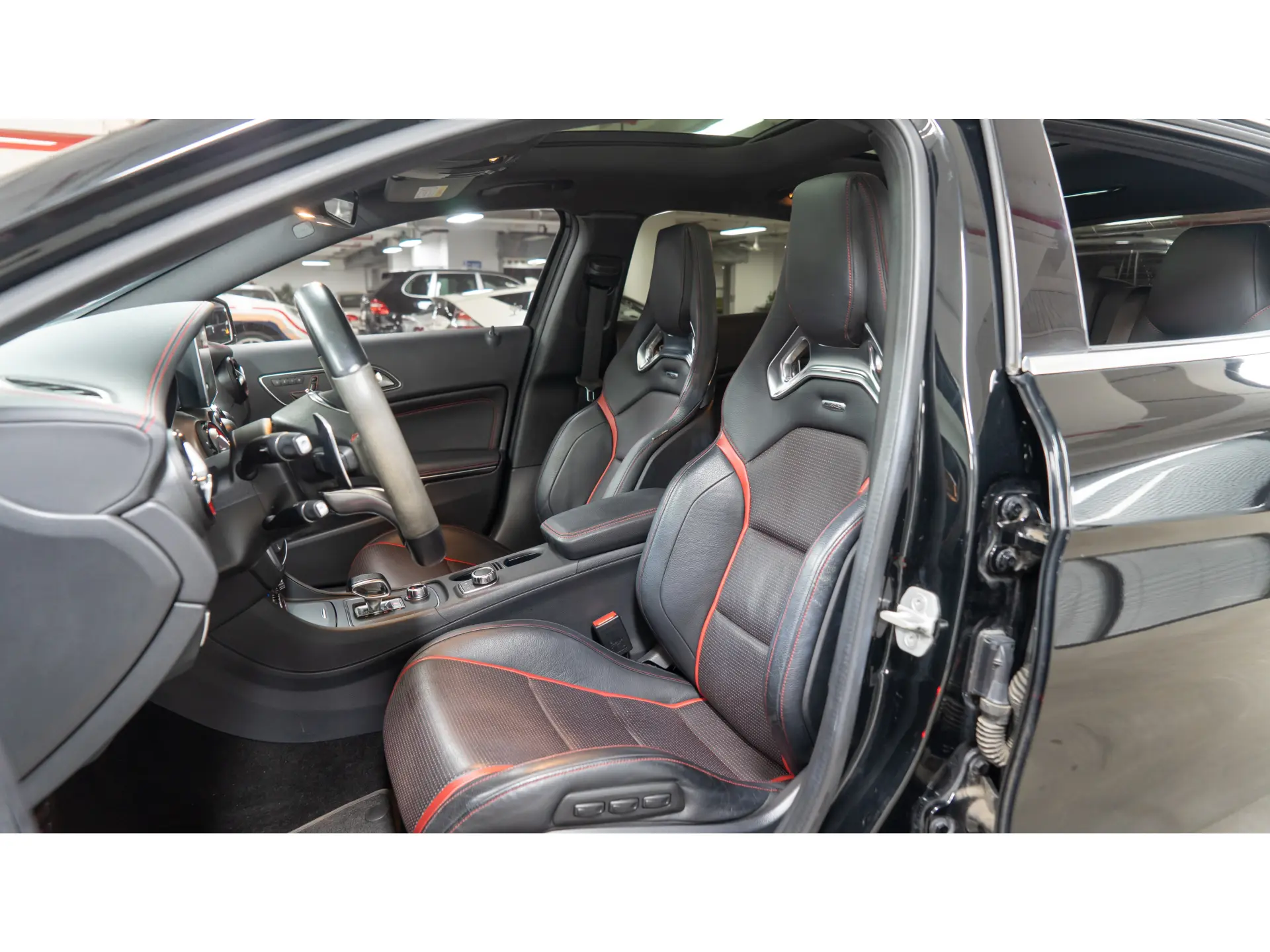 Mercedes-Benz GLA 45 4MATIC, 2016 12