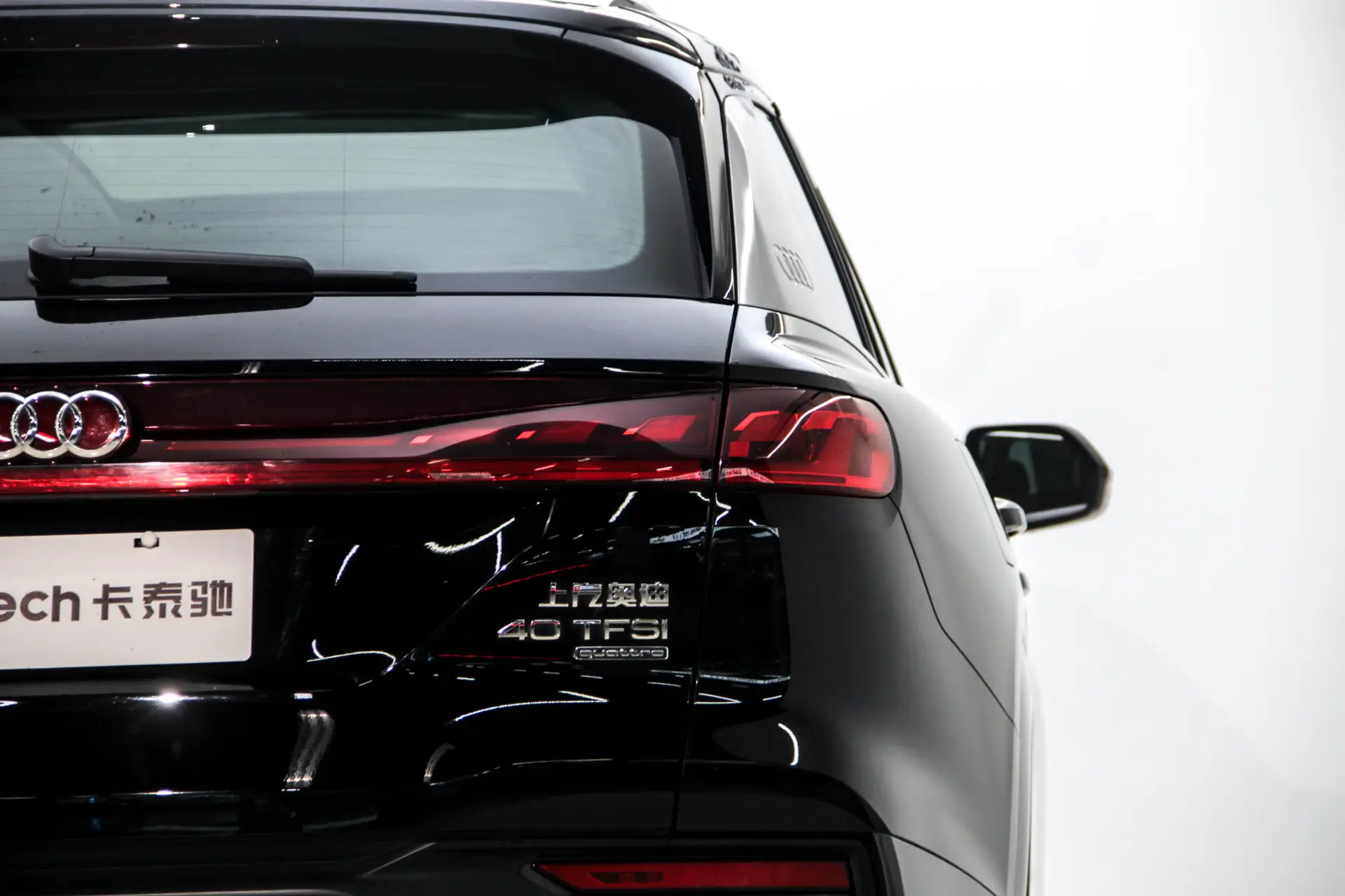 Audi Q6 40 TFSI, 2024 все фото
