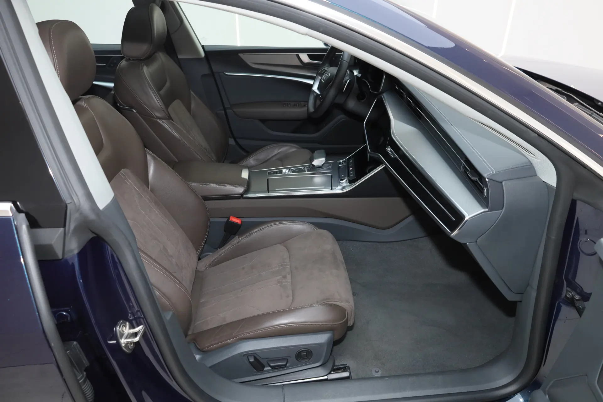 Audi A7L 45 TFSI, 2024 20