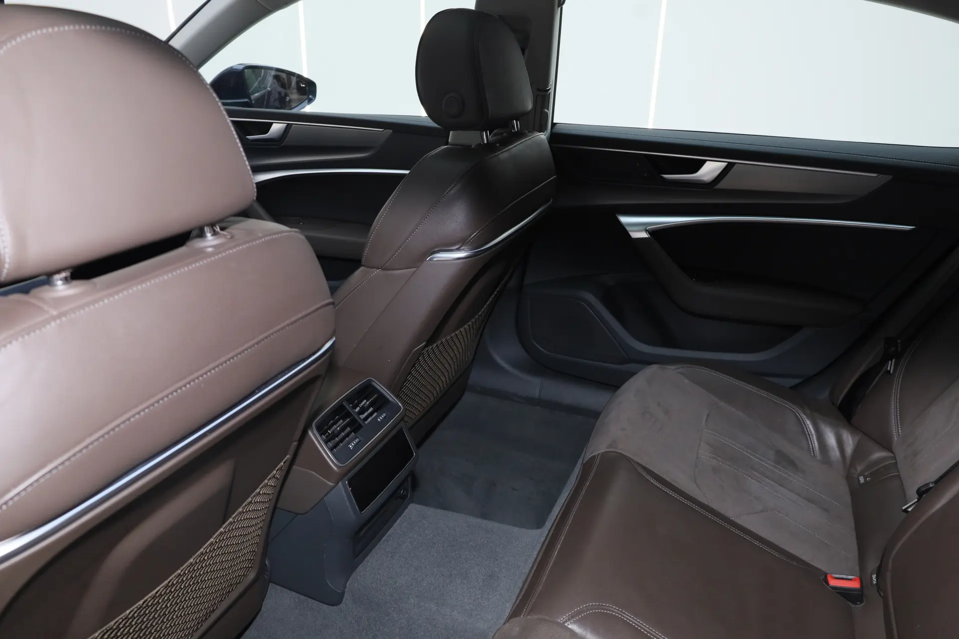 Audi A7L 45 TFSI, 2024 28