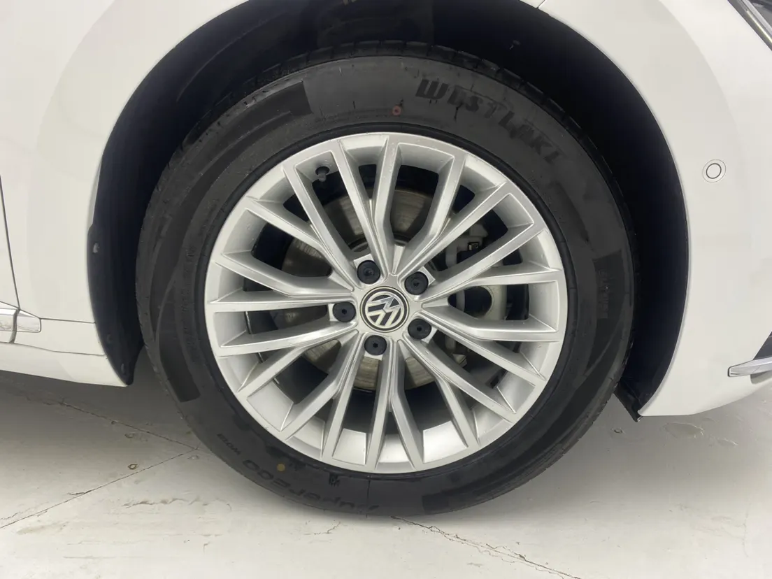 Volkswagen CC, 2020 11