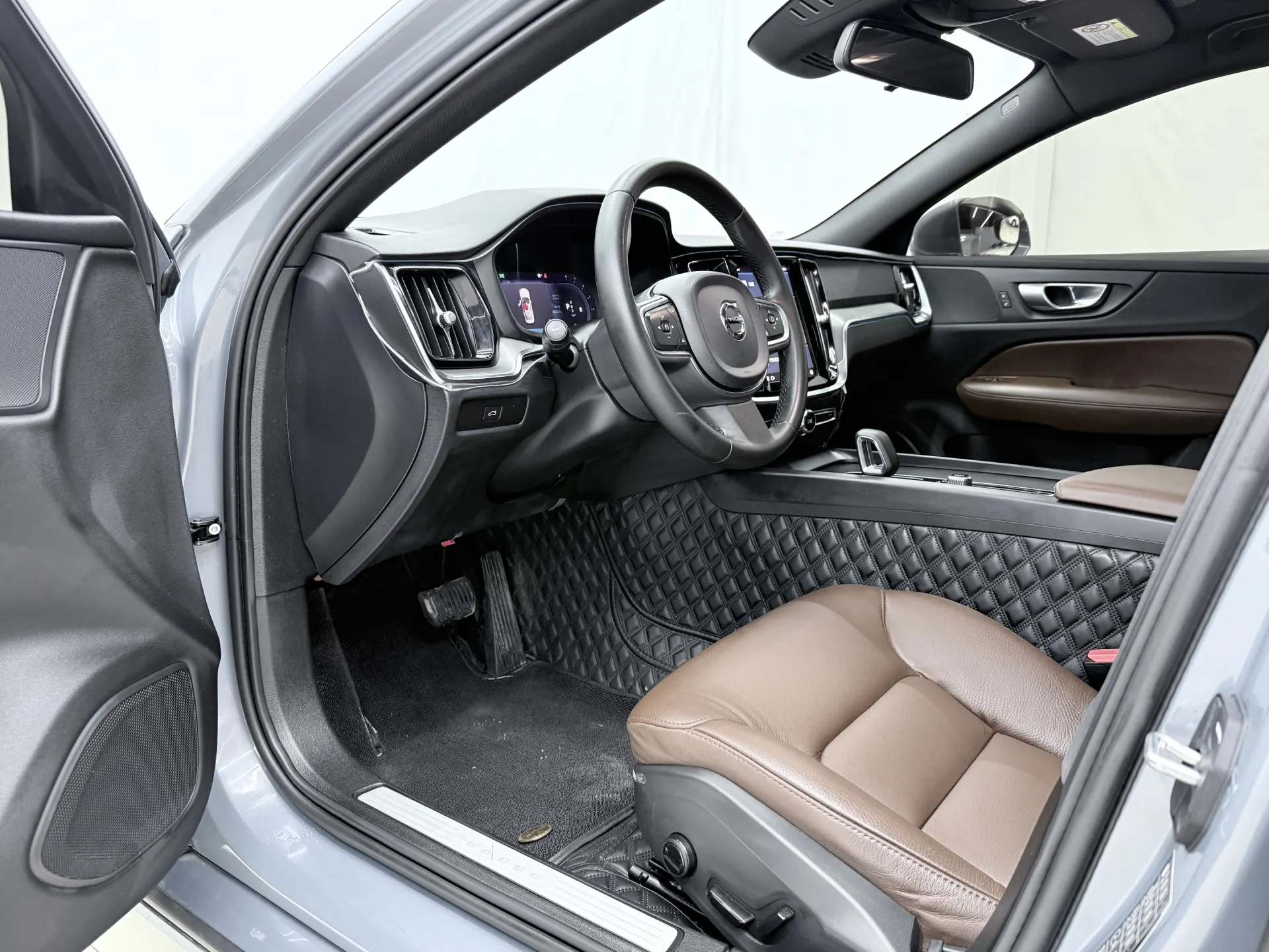Volvo S60, 2023 12