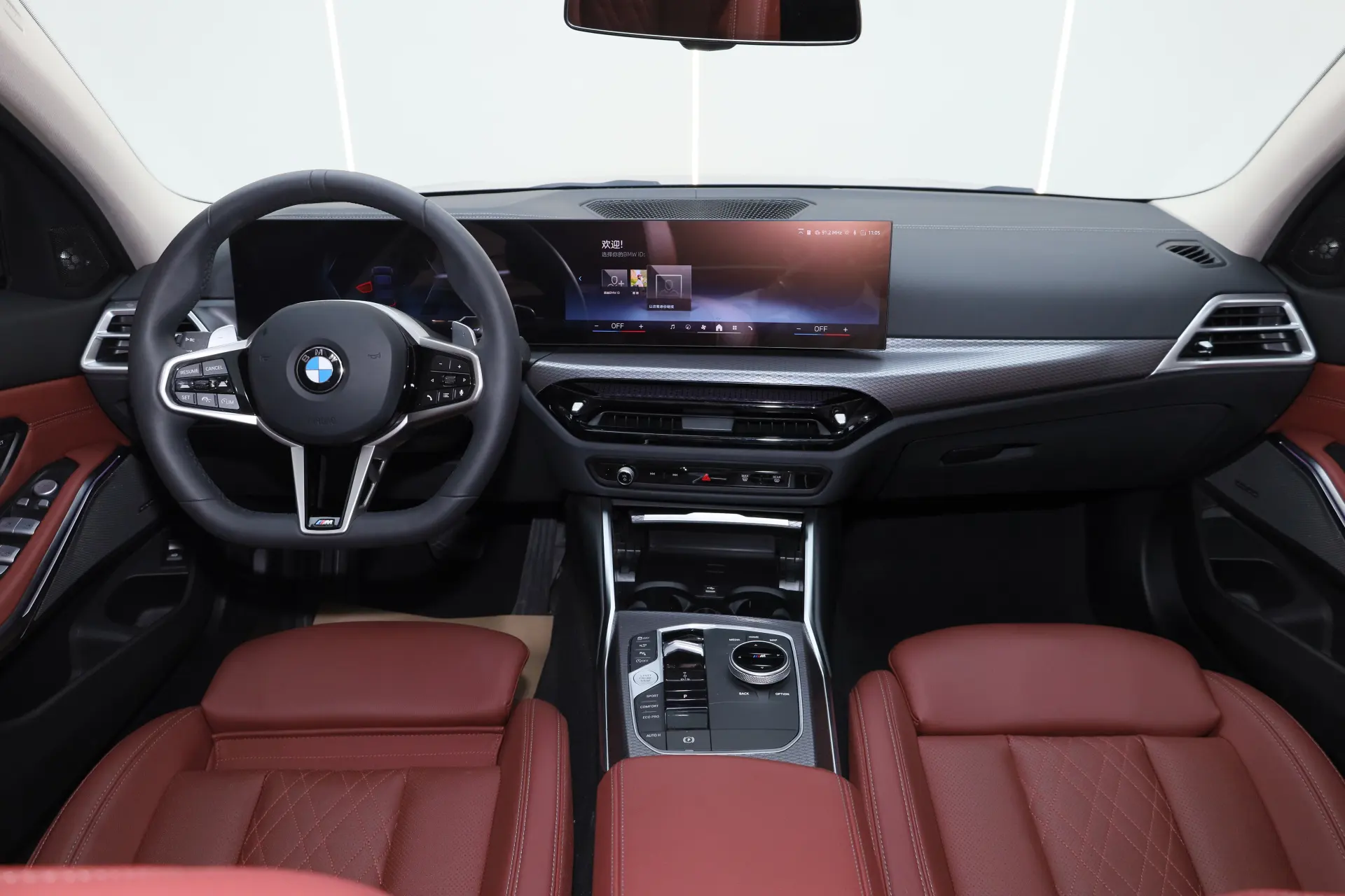 BMW 330Li, 2025 15