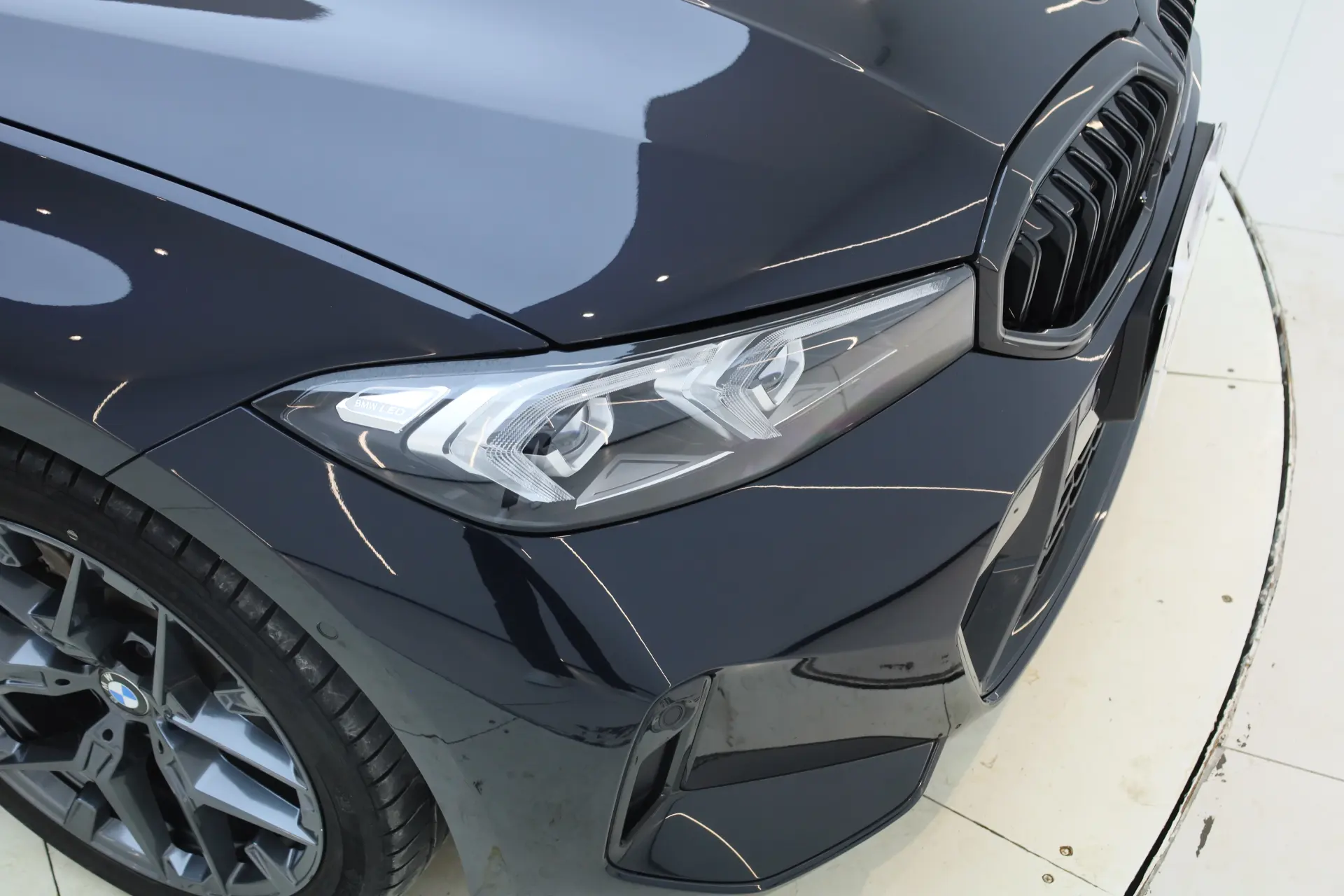 BMW 330Li, 2025 9