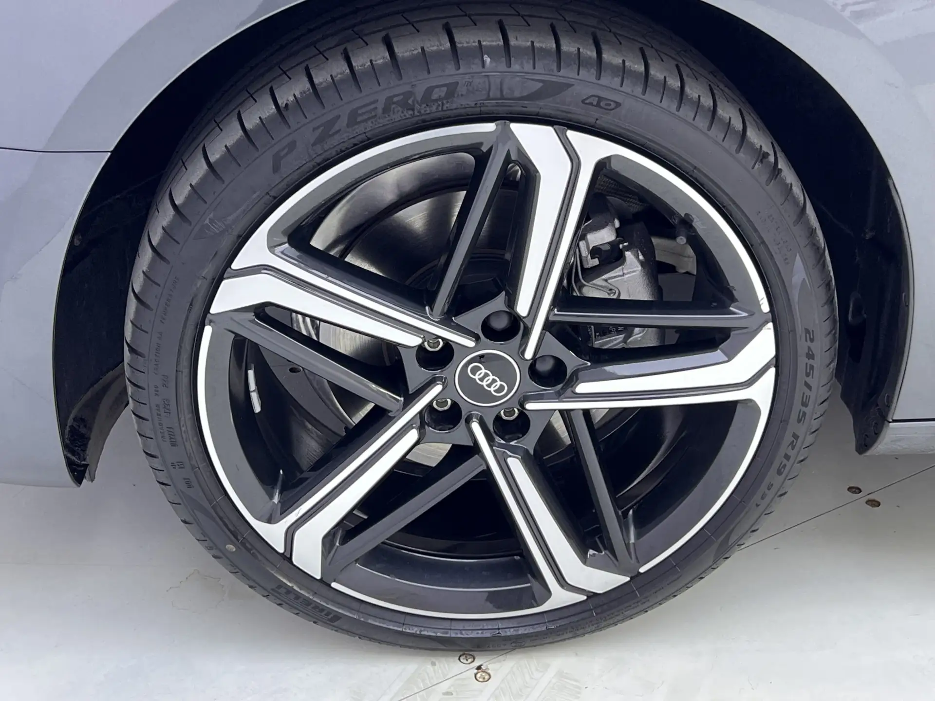 Audi A4L 40 TFSI, 2024 11