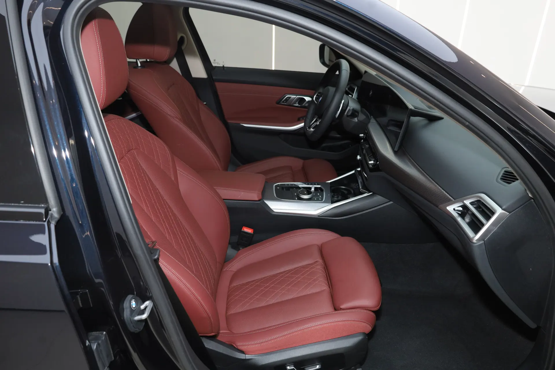 BMW 330Li, 2025 20