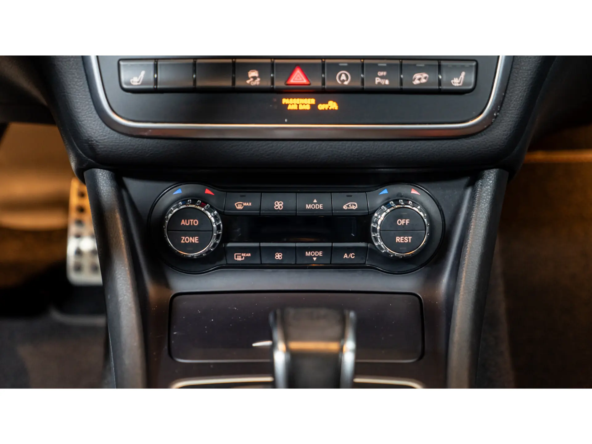 Mercedes-Benz GLA 45 4MATIC, 2016 19