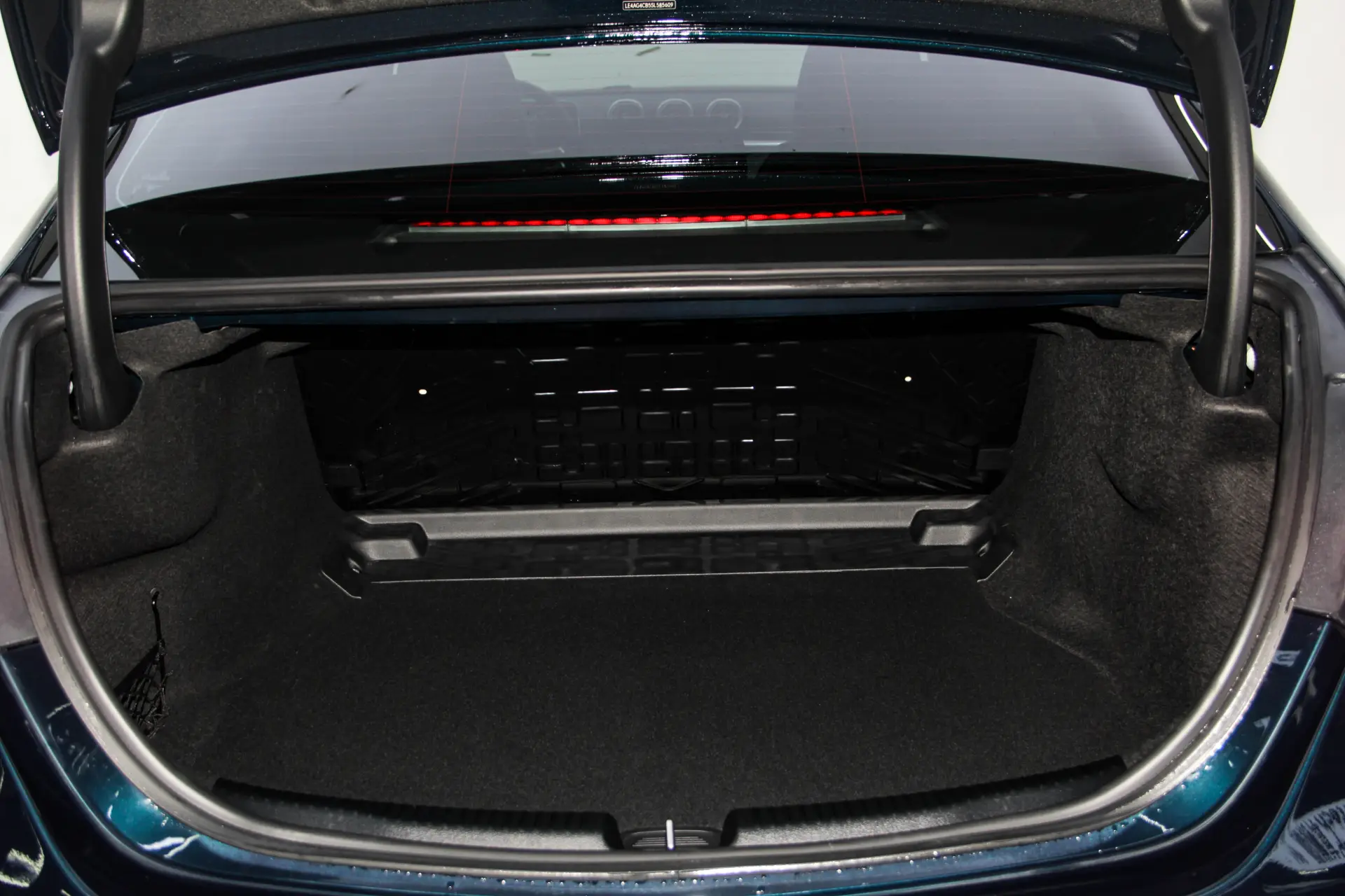 Mercedes-Benz C 260 L, 2025 13