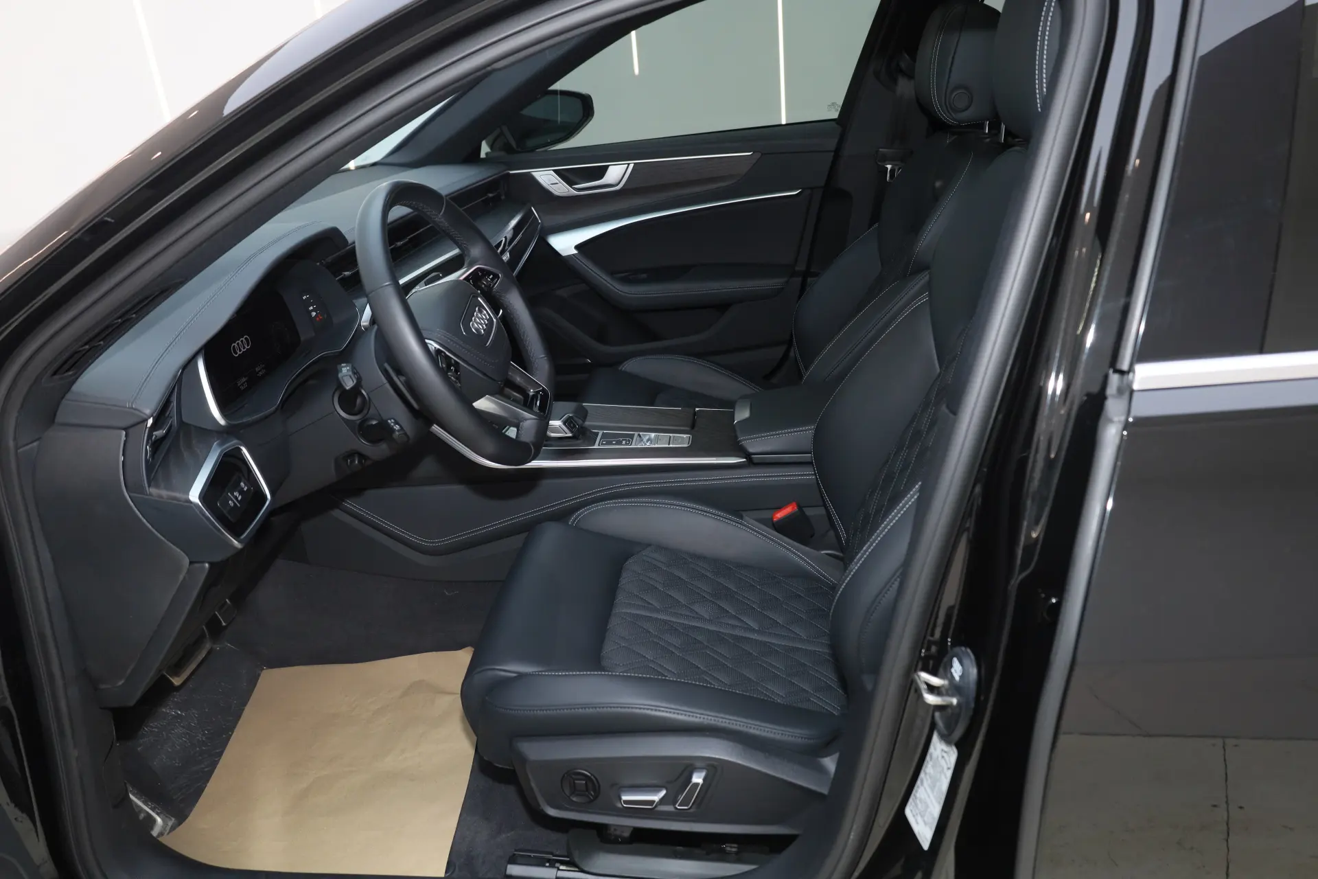 Audi A6L 45 TFSI, 2025 17