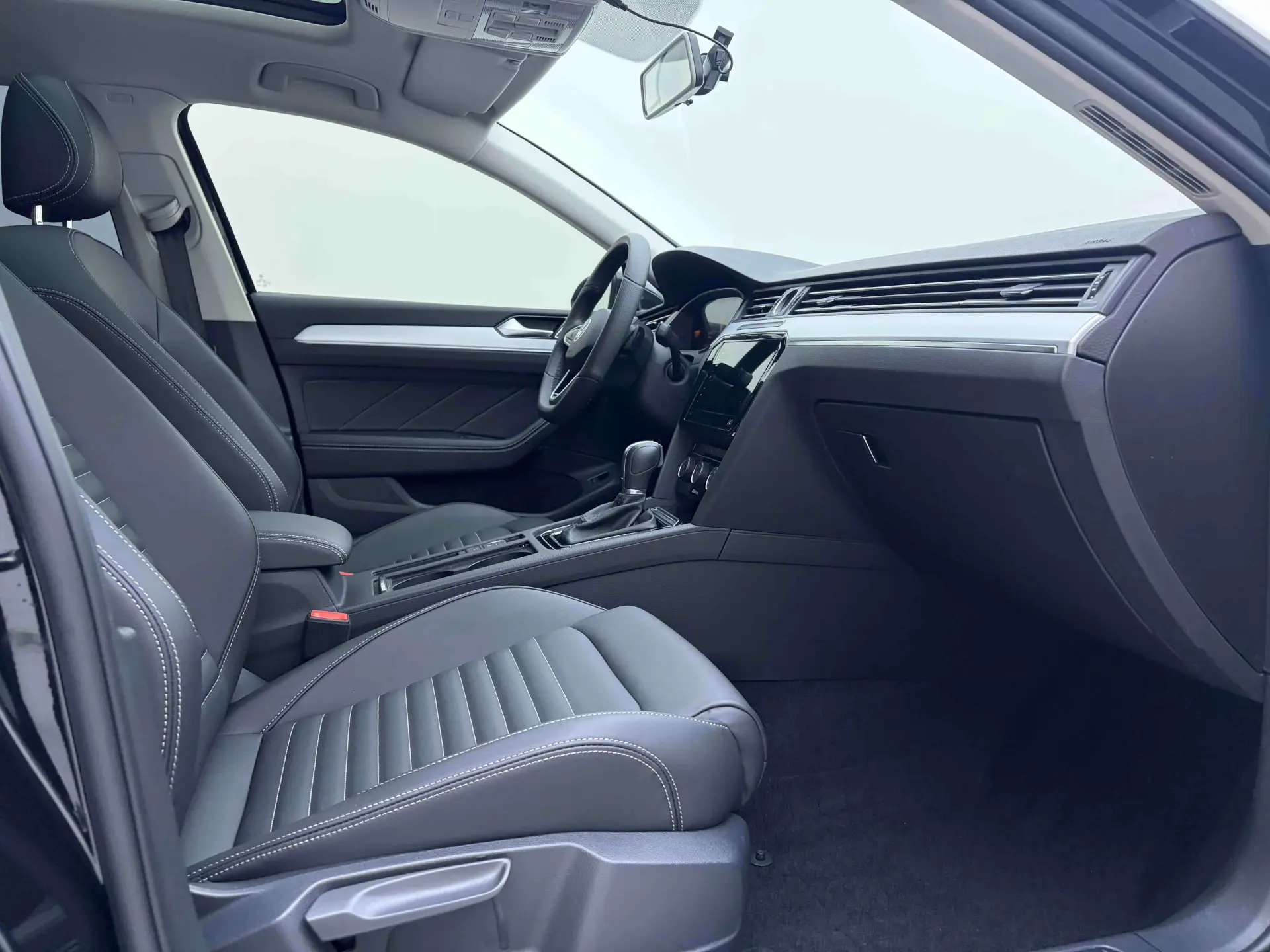 Volkswagen Magotan, 2023 19