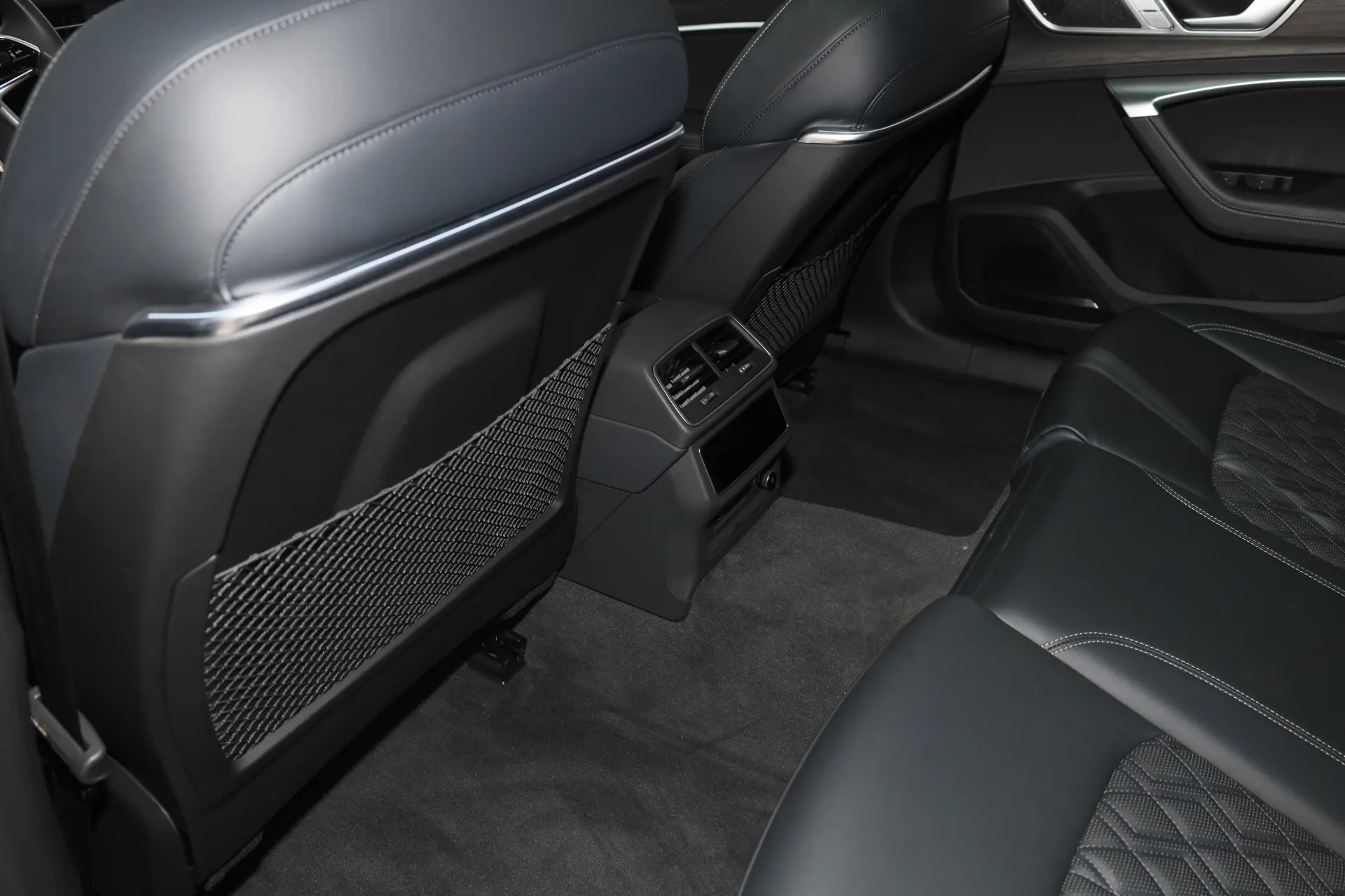 Audi A6L 45 TFSI, 2025 23