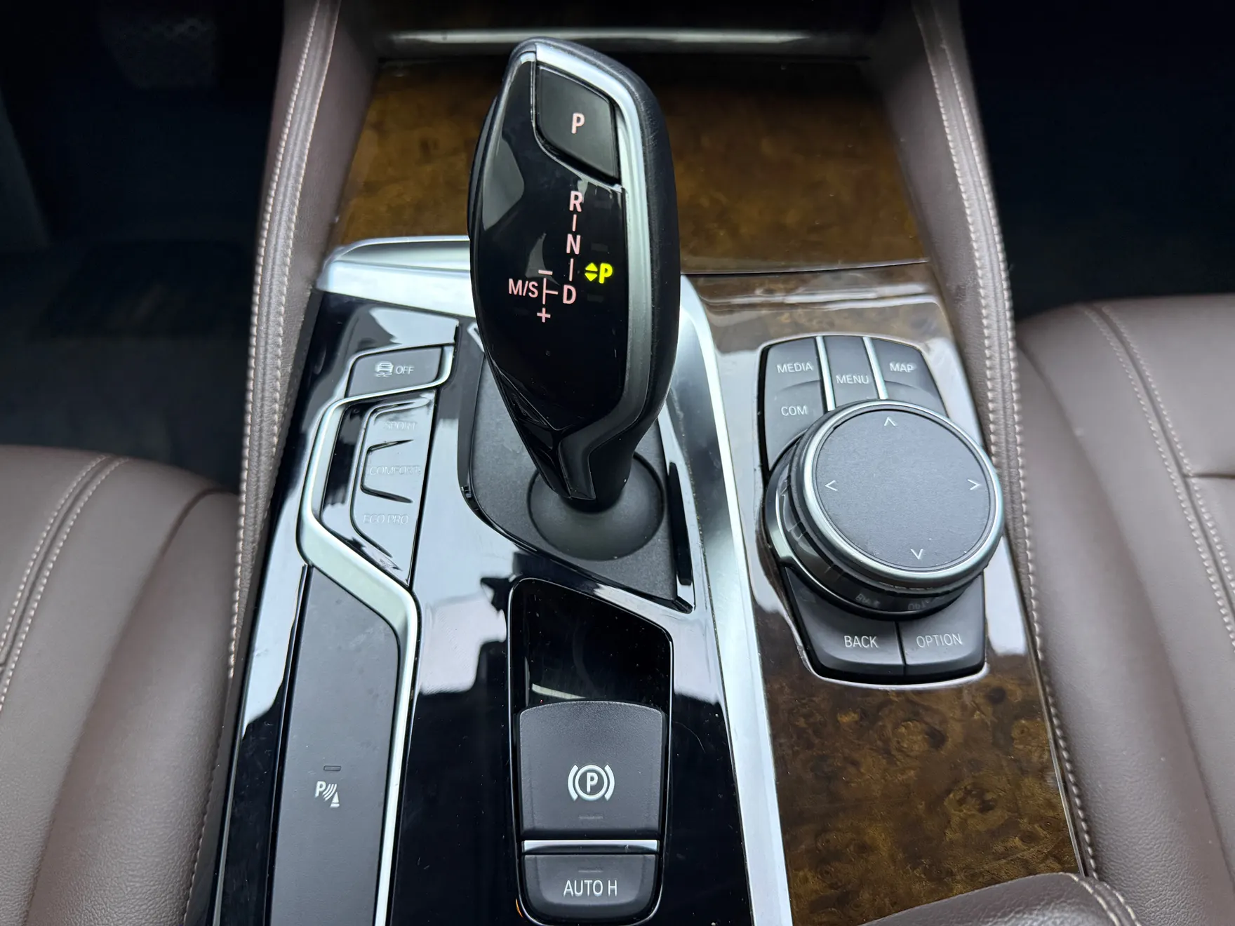 BMW 525Li, 2019 27