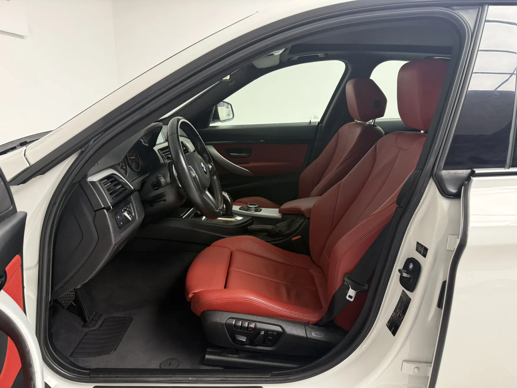 BMW 328i, 2015 12