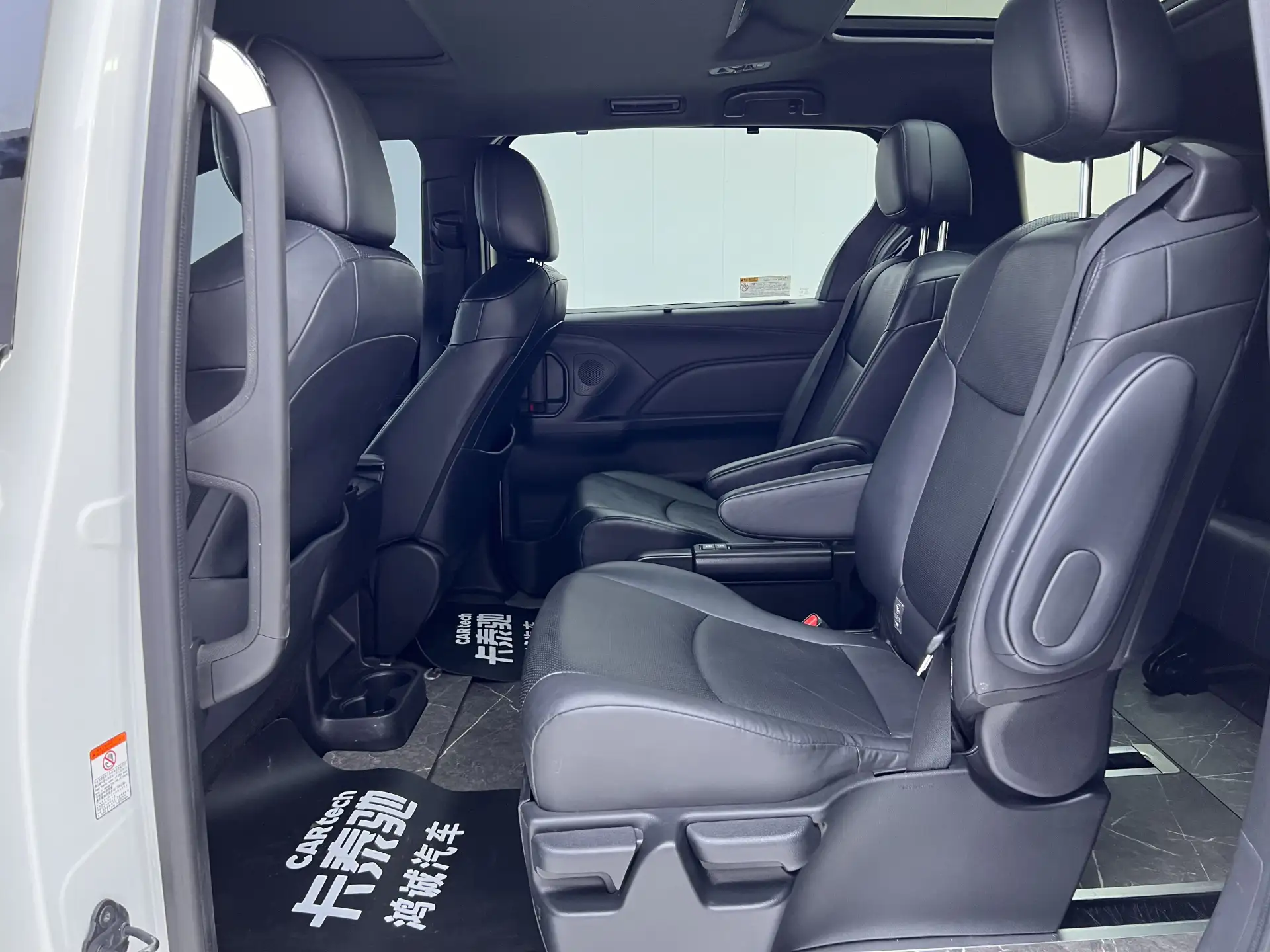 Toyota Granvia, 2024 22