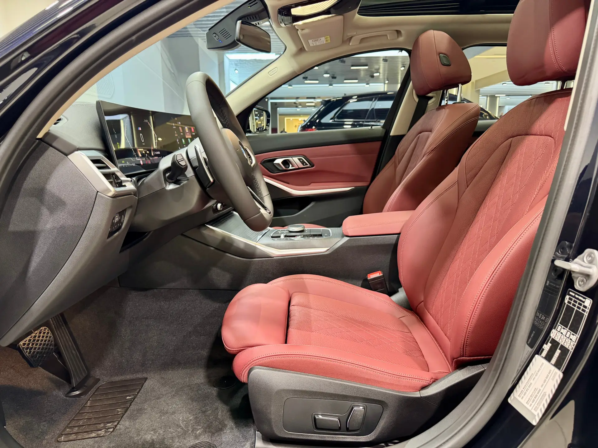 BMW 325Li, 2026 6