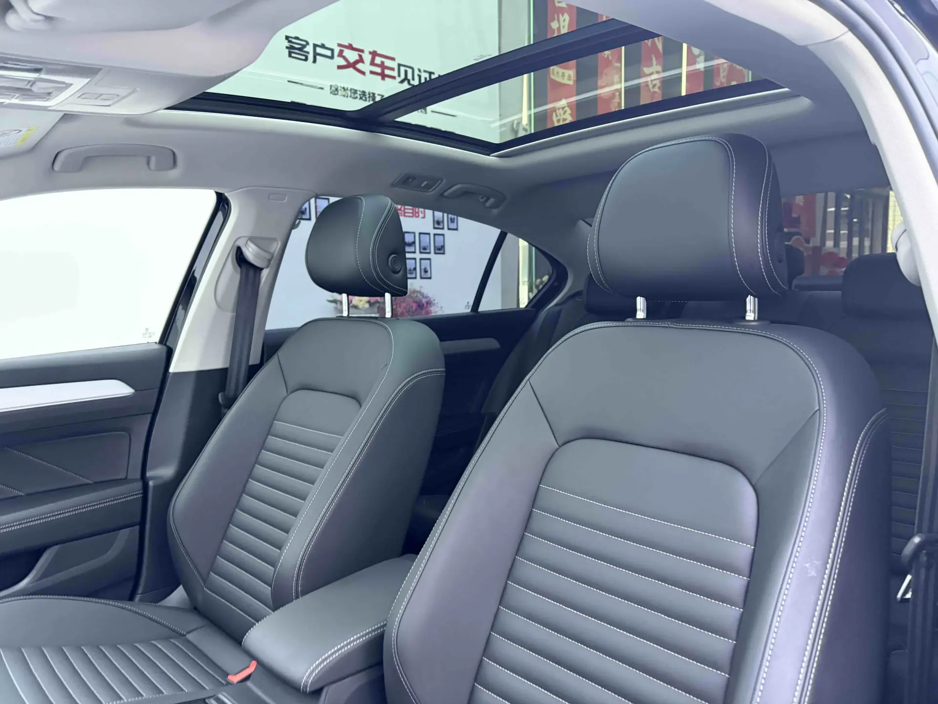 Volkswagen Magotan, 2023 14