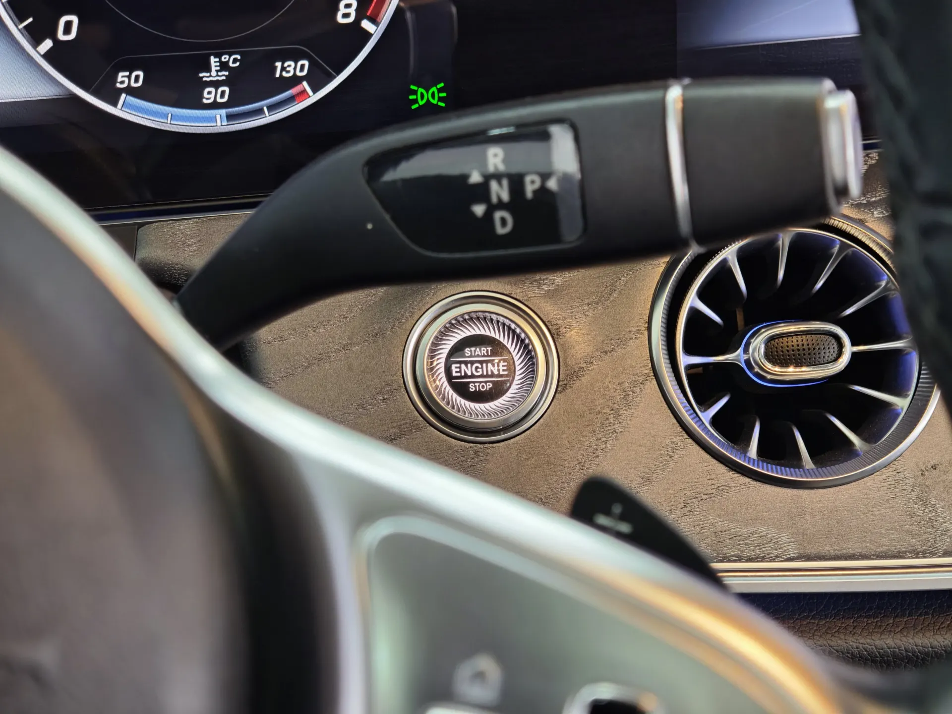 Mercedes-Benz CLS 300, 2019 17