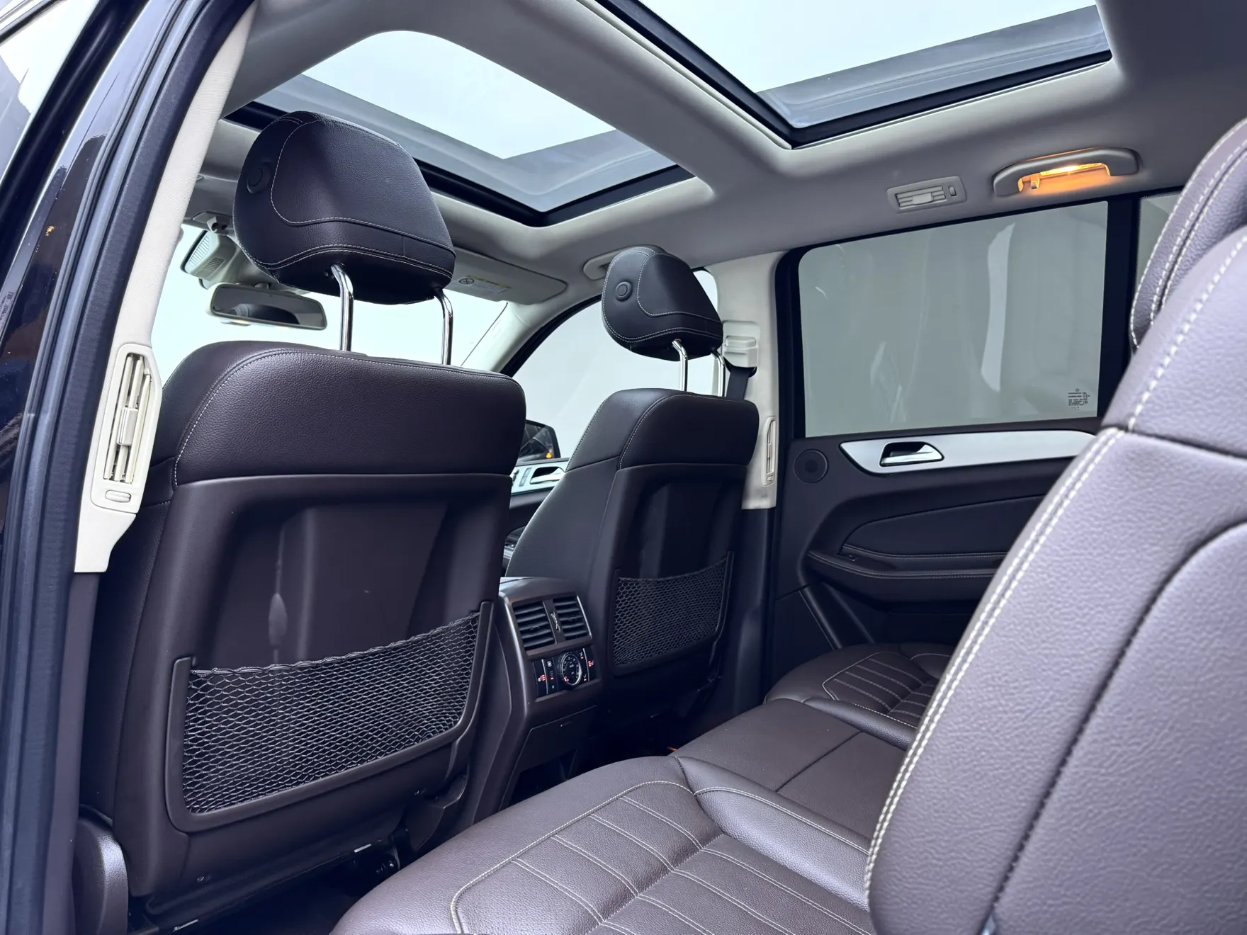 Mercedes-Benz GLS 400 4MATIC, 2017 29