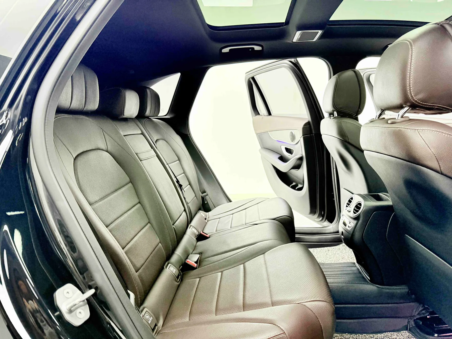 Mercedes-Benz GLC 260 L, 2020 10