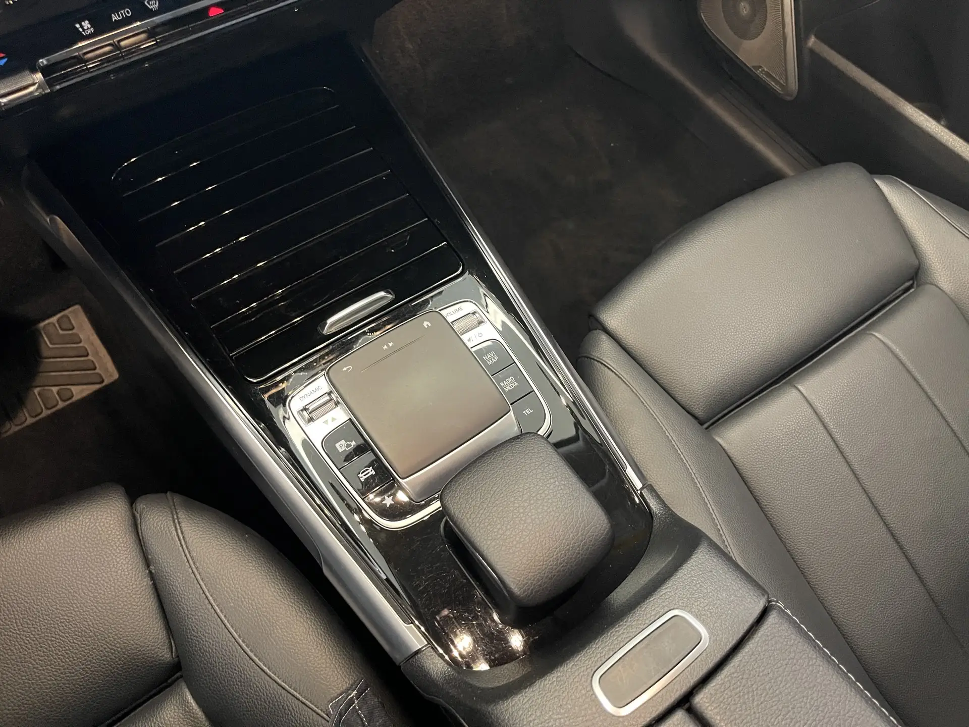 Mercedes-Benz GLB, 2020 14