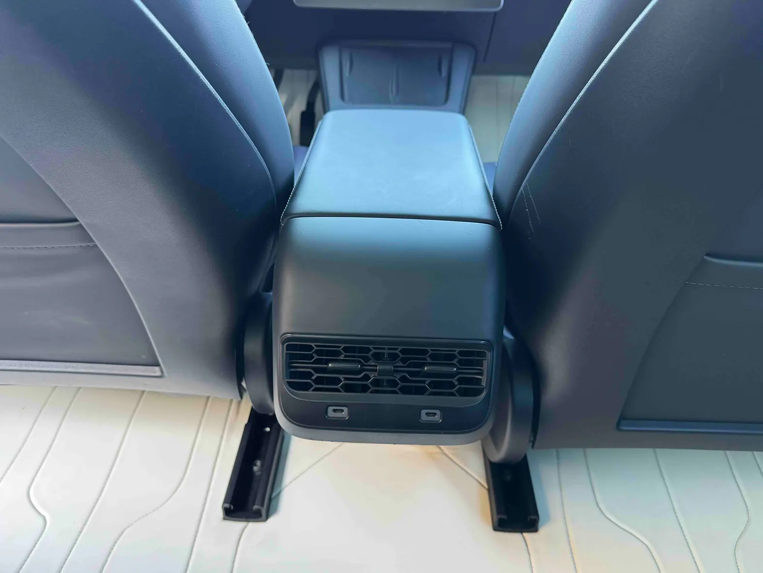Tesla Model 3, 2023 24