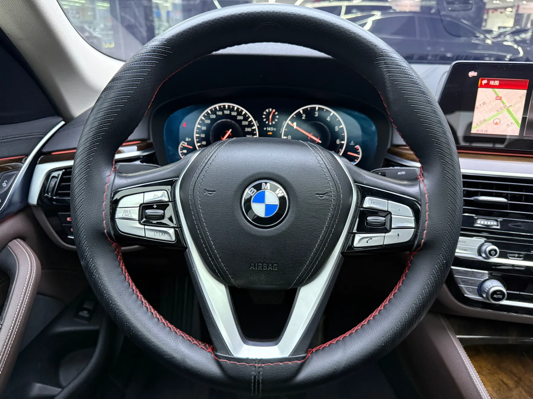 BMW 525Li, 2019 25