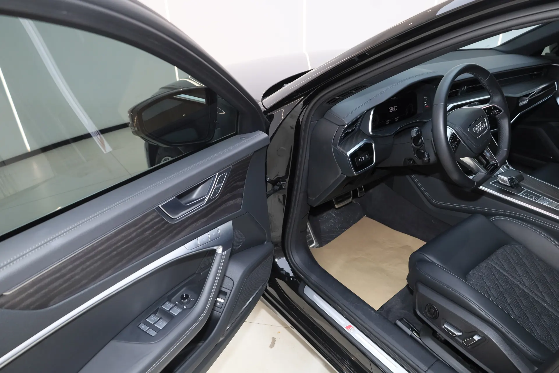 Audi A6L 45 TFSI, 2025 27