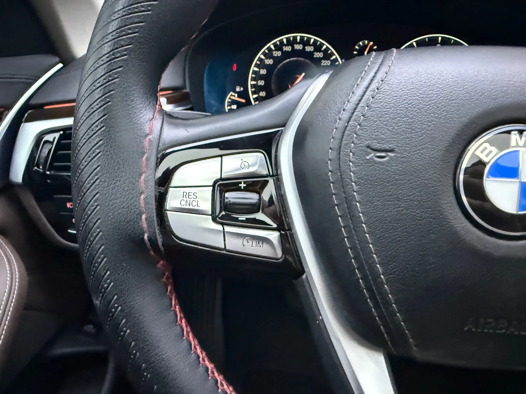 BMW 525Li, 2019 26