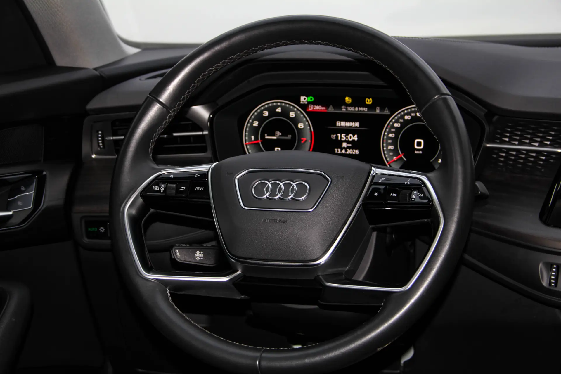 Audi Q6 40 TFSI, 2024 14