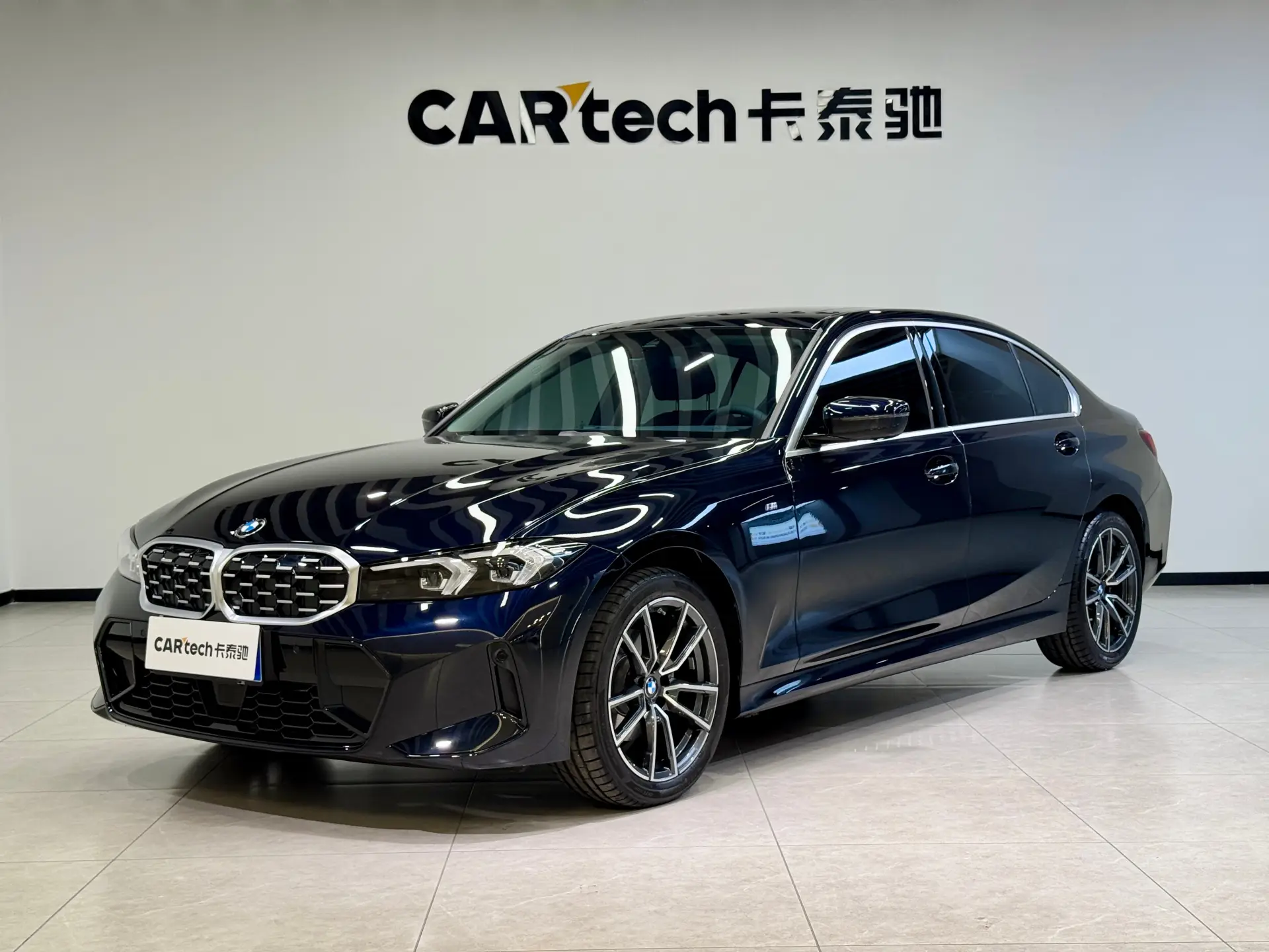 BMW 325Li, 2026 23
