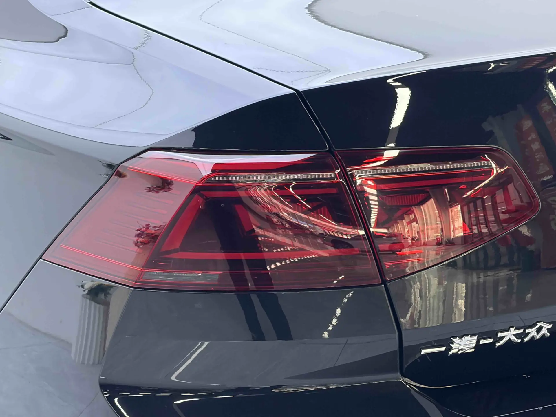 Volkswagen Magotan, 2023 24