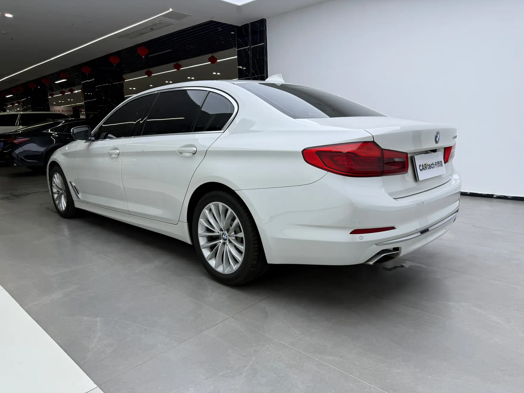 BMW 525Li, 2019 7