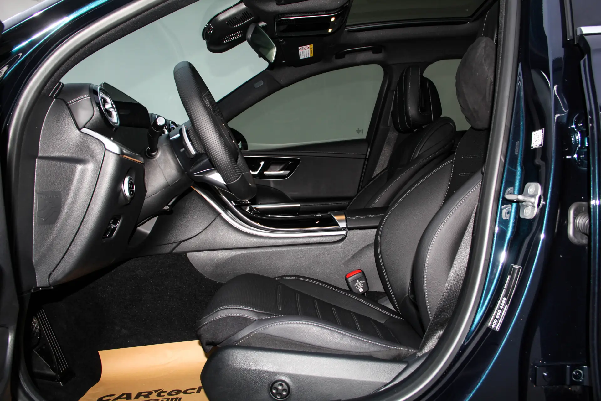 Mercedes-Benz C 260 L, 2025 18