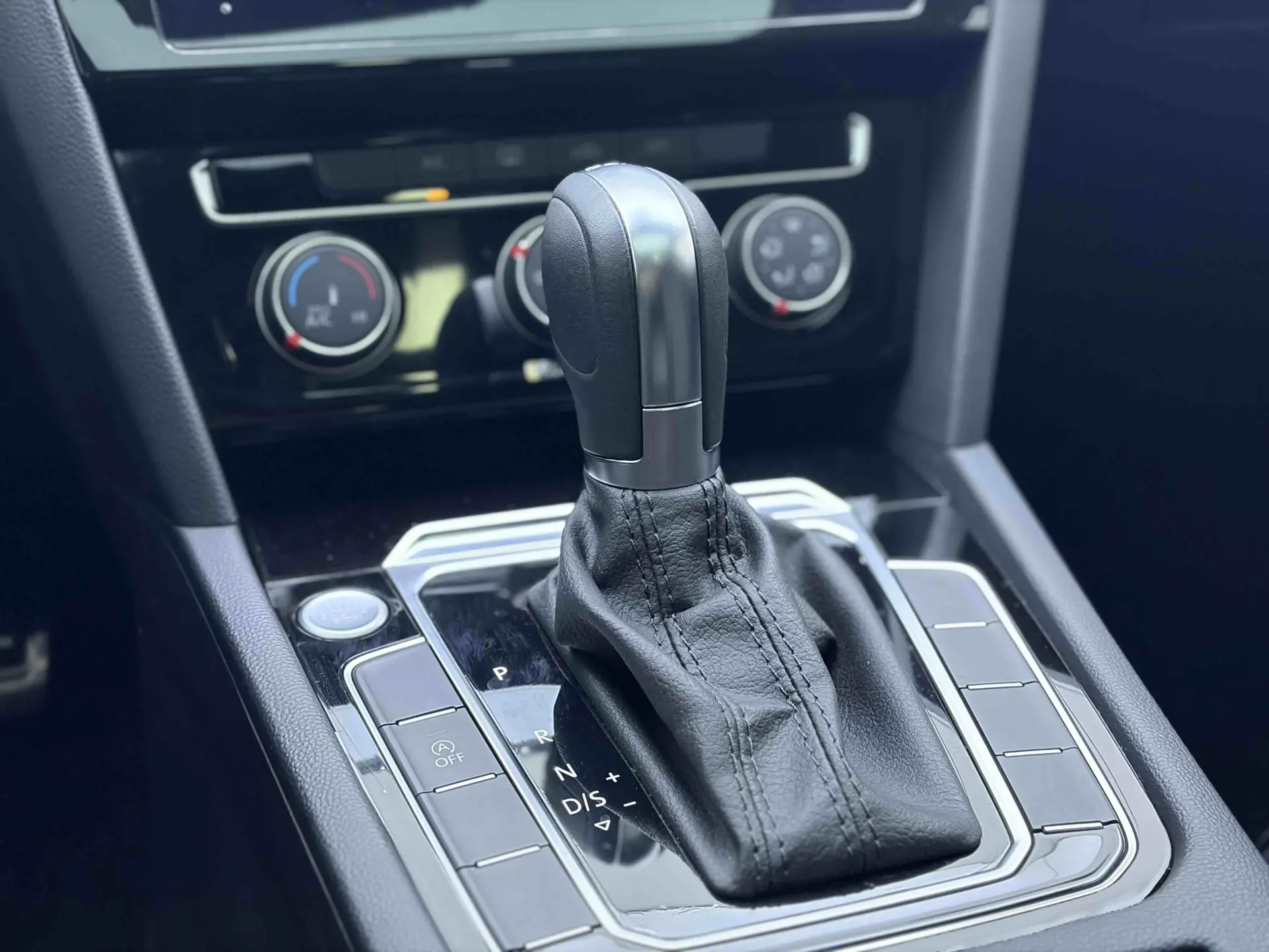 Volkswagen Magotan, 2023 13