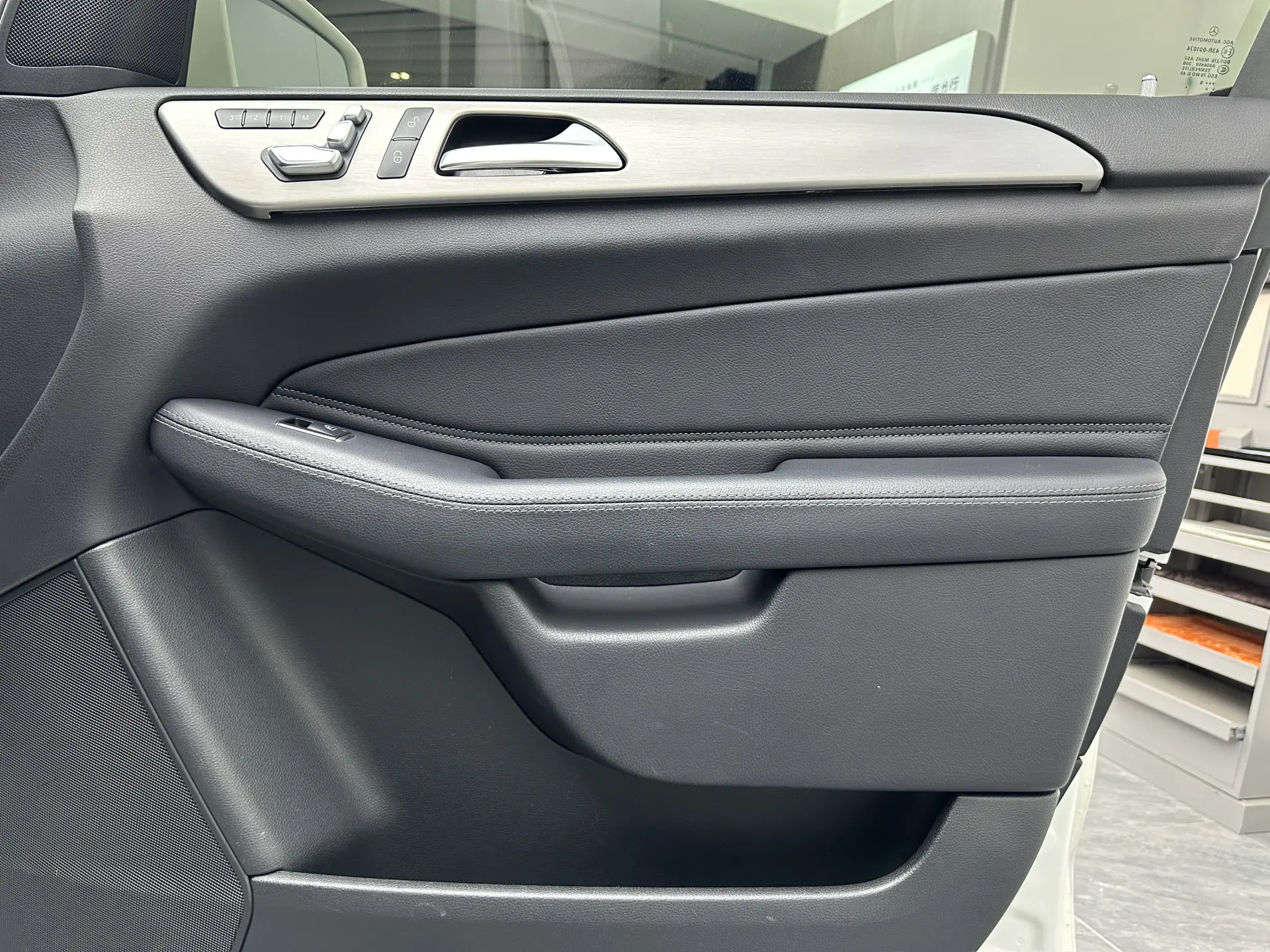 Mercedes-Benz GLS 400 4MATIC, 2016 27