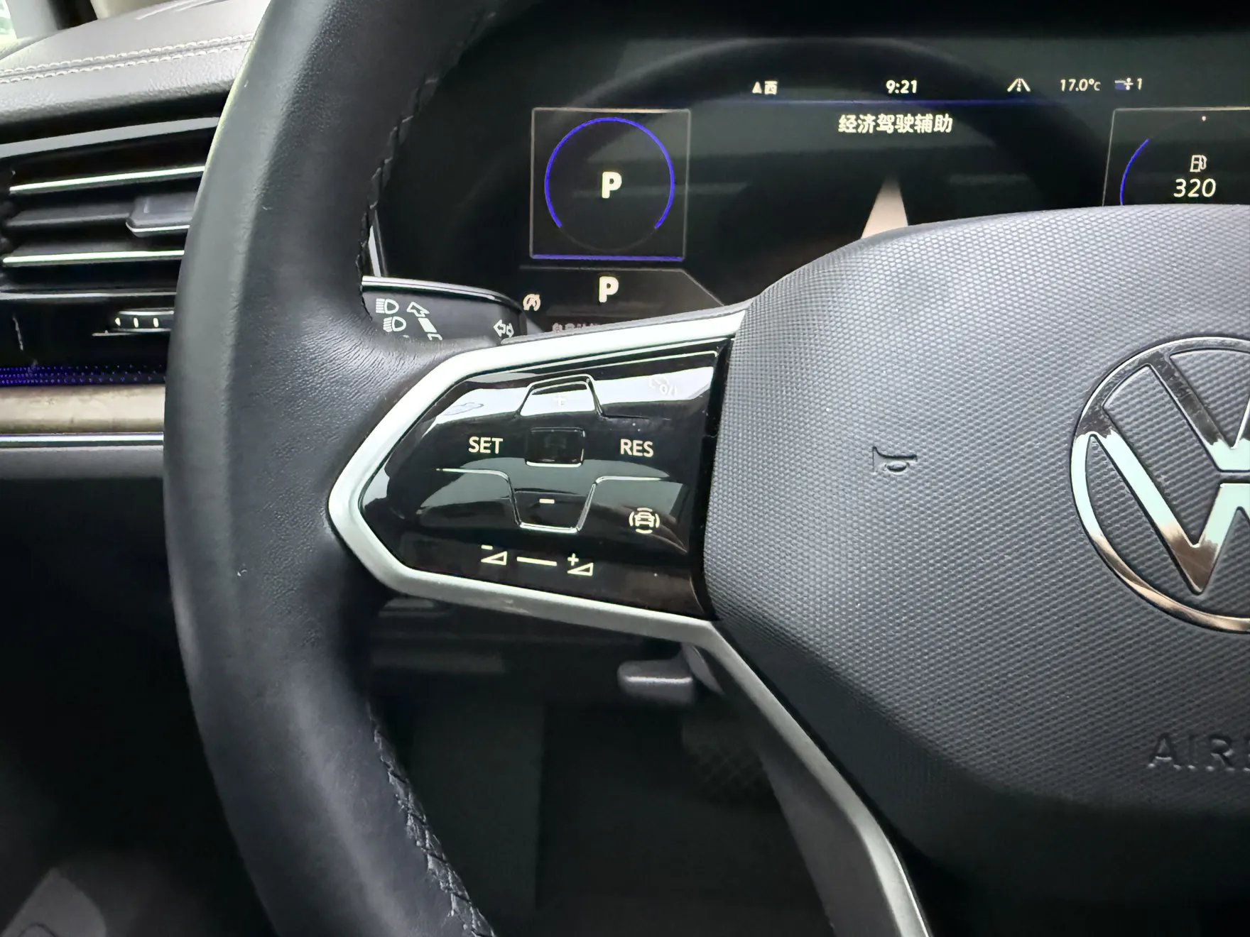 Volkswagen Touareg, 2022 23