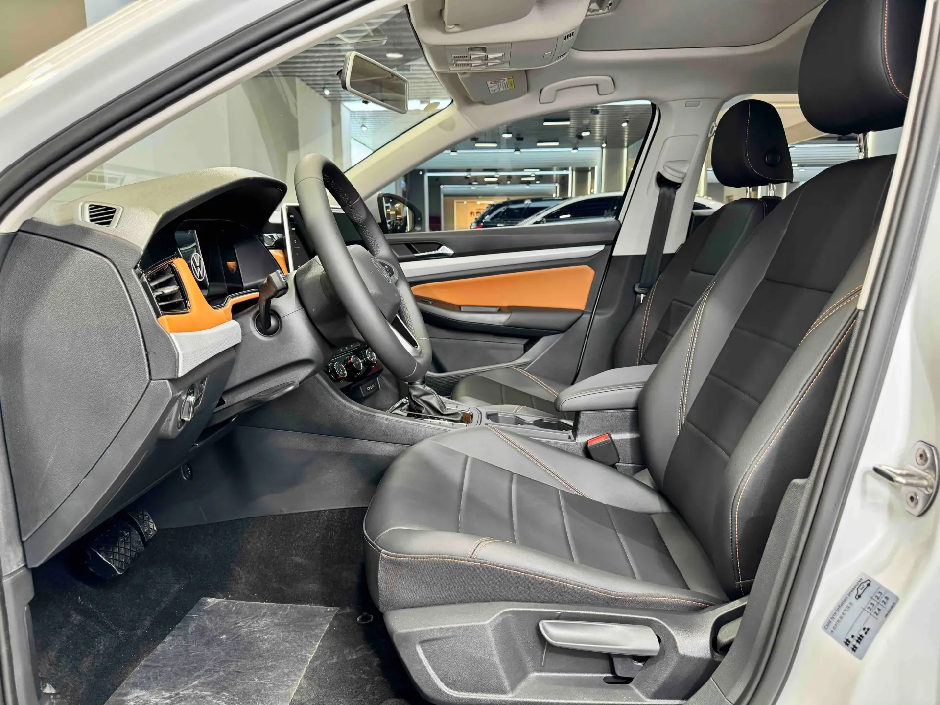 Volkswagen Bora, 2025 13