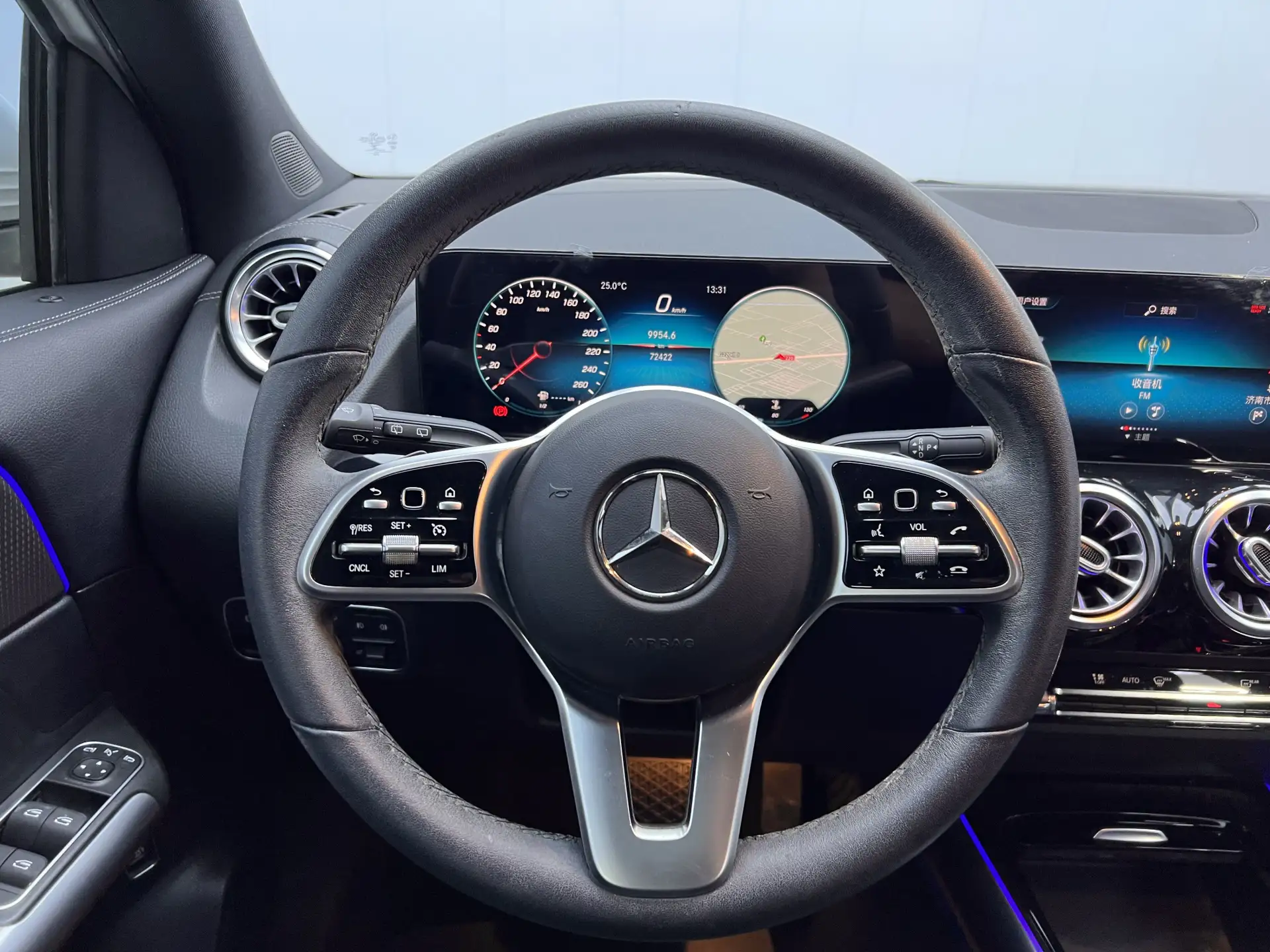 Mercedes-Benz GLA 200, 2021 15