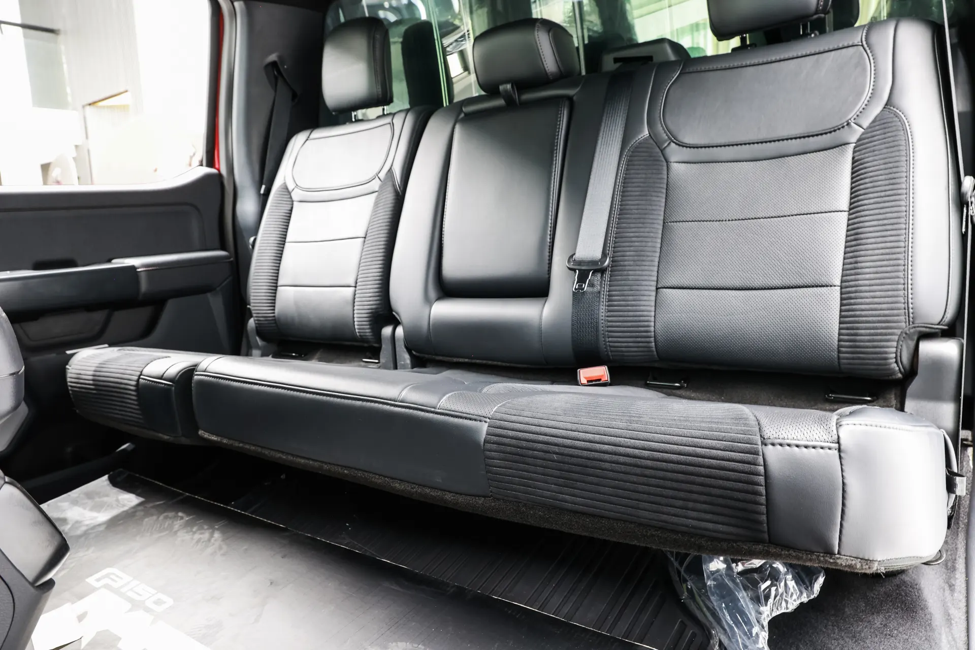 Ford F-150, 2023 11