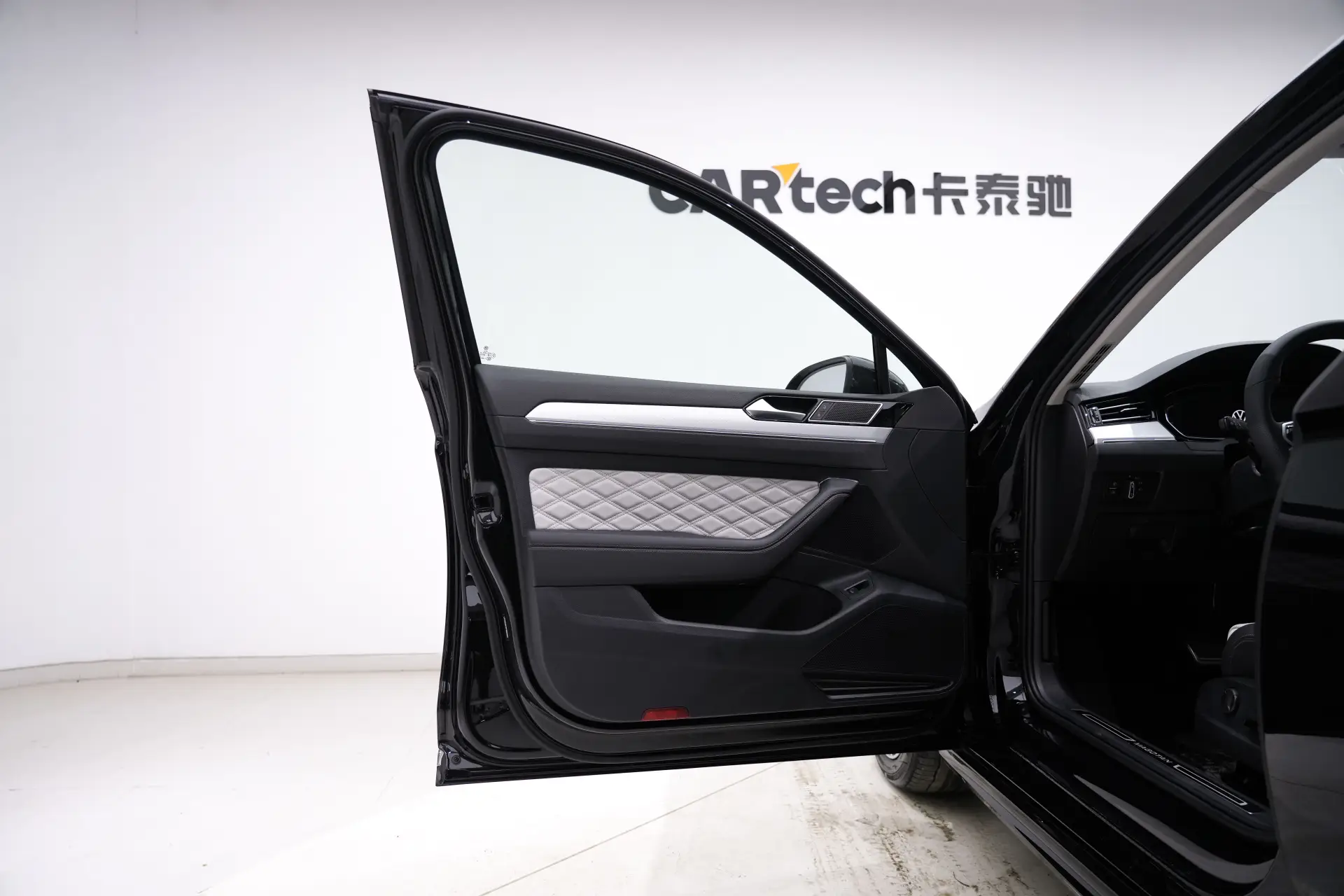 Volkswagen Magotan, 2023 19