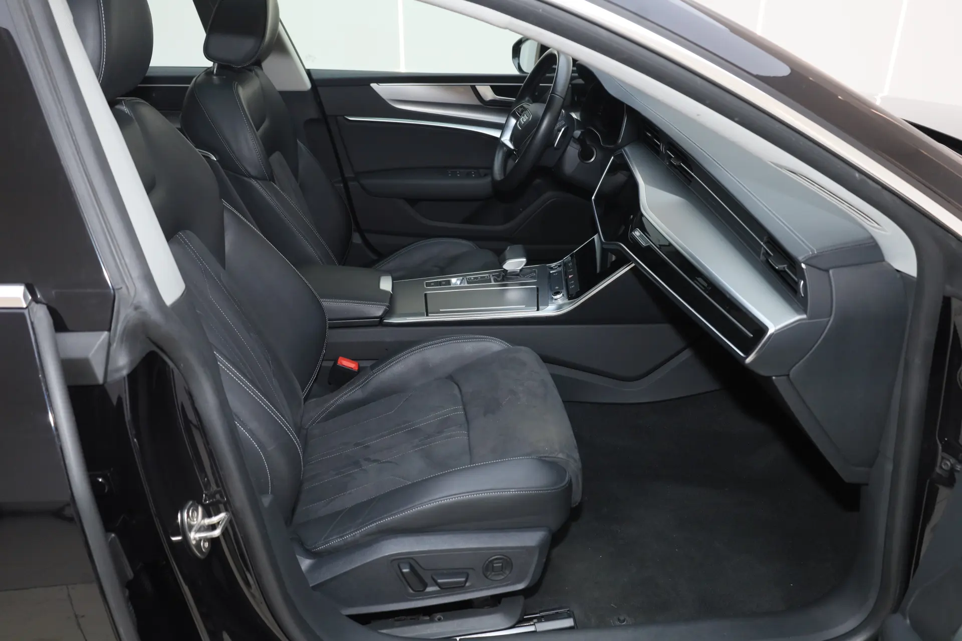 Audi A7L 45 TFSI, 2024 19