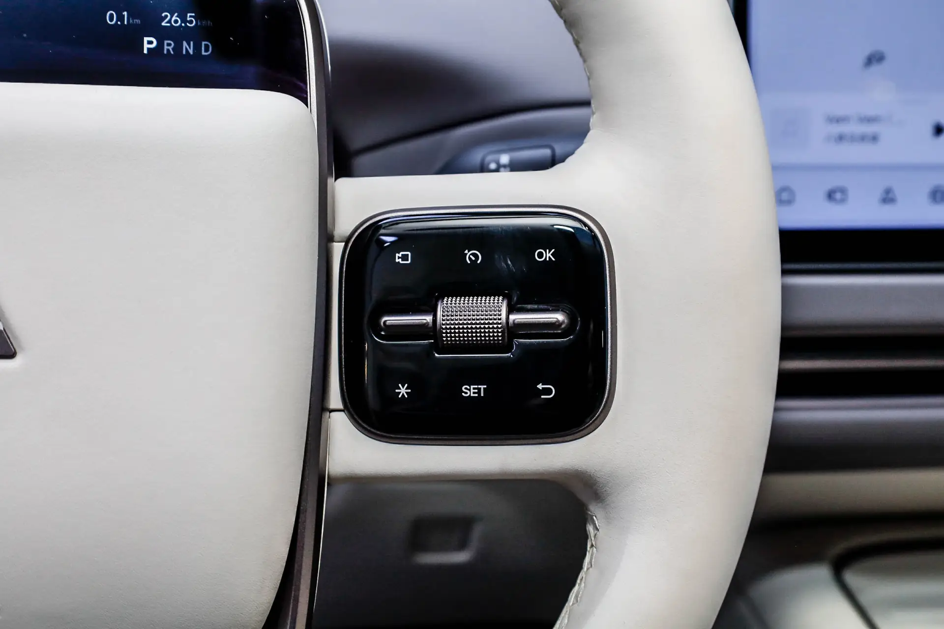 Li Auto i8, 2025 25