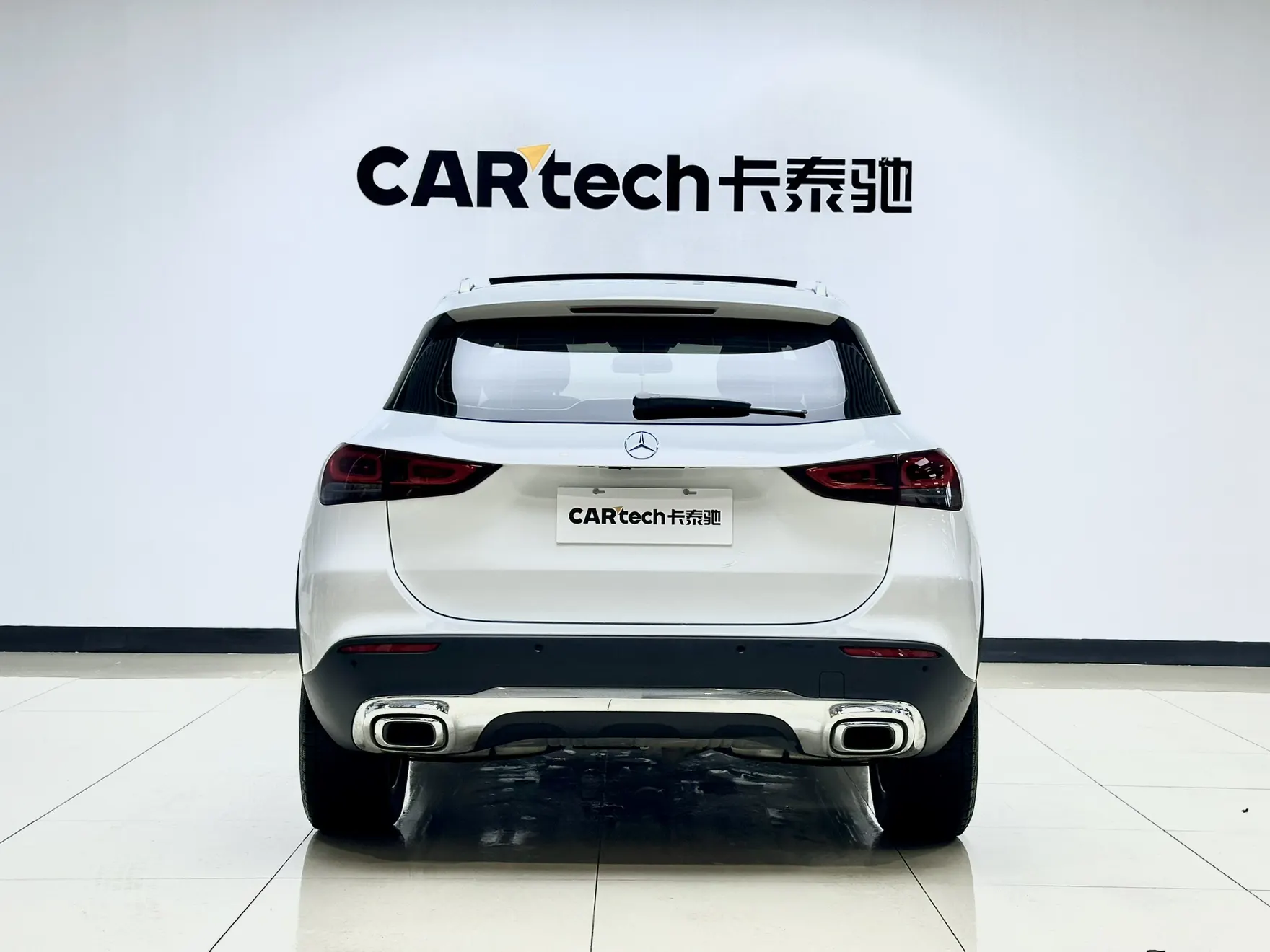 Mercedes-Benz GLA 220, 2023 4